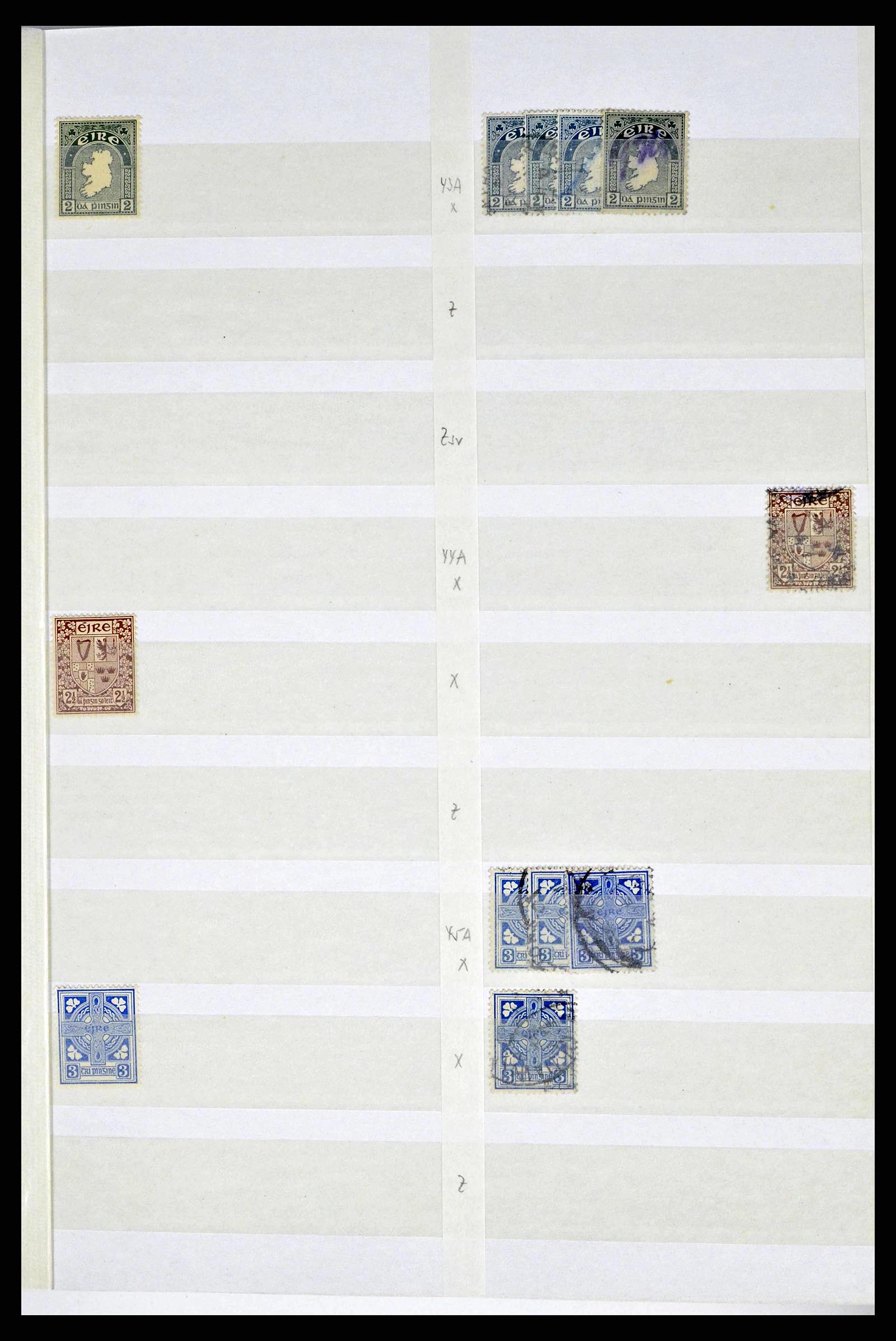 38214 0011 - Postzegelverzameling 38214 Ierland 1922-2000.