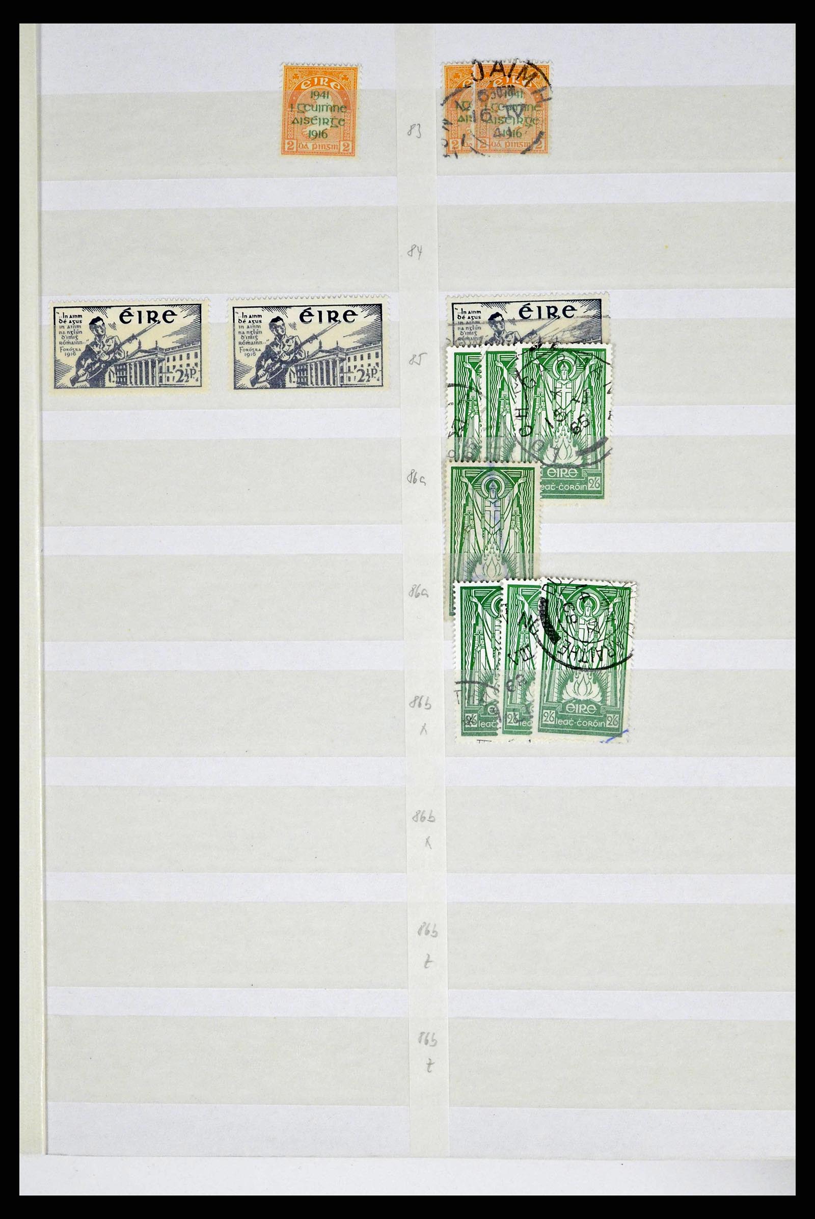 38214 0025 - Postzegelverzameling 38214 Ierland 1922-2000.