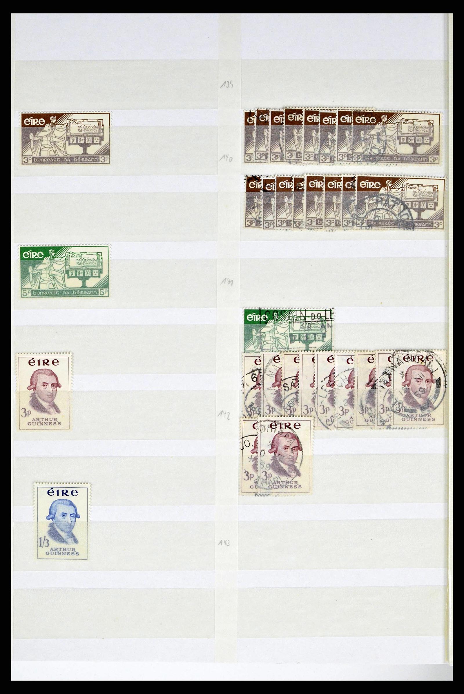 38214 0038 - Postzegelverzameling 38214 Ierland 1922-2000.