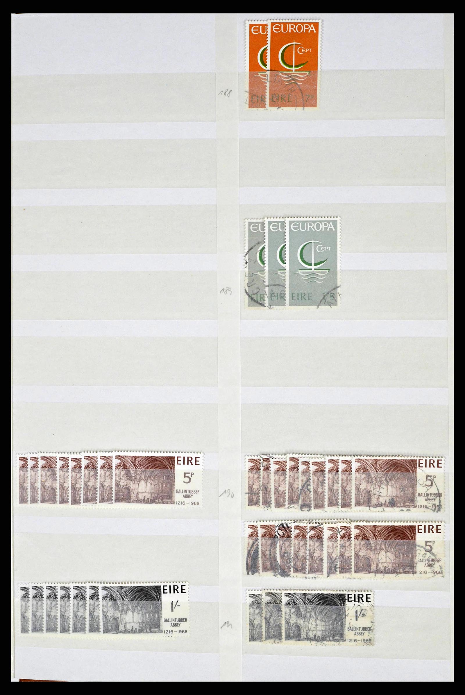 38214 0053 - Postzegelverzameling 38214 Ierland 1922-2000.