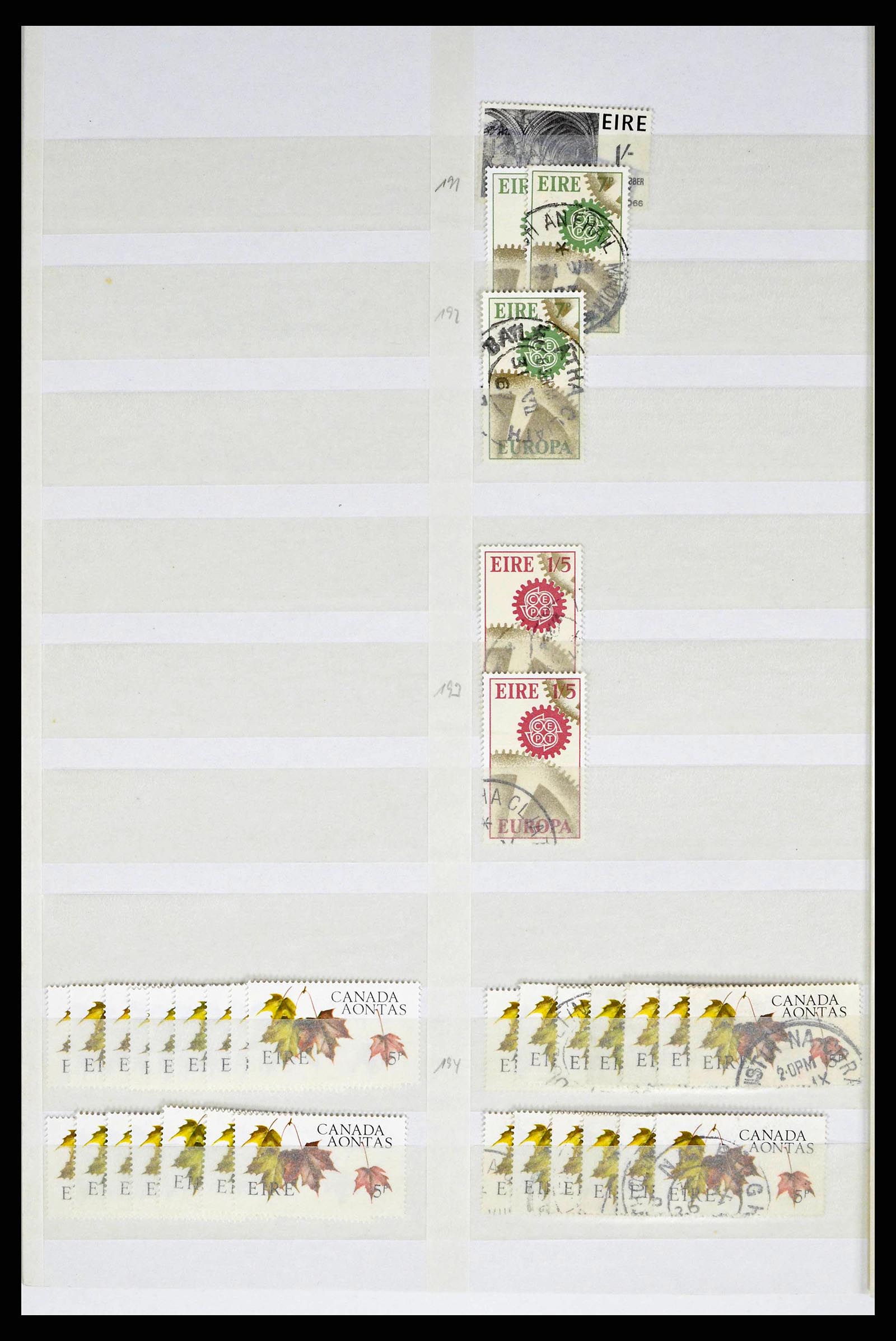 38214 0054 - Postzegelverzameling 38214 Ierland 1922-2000.