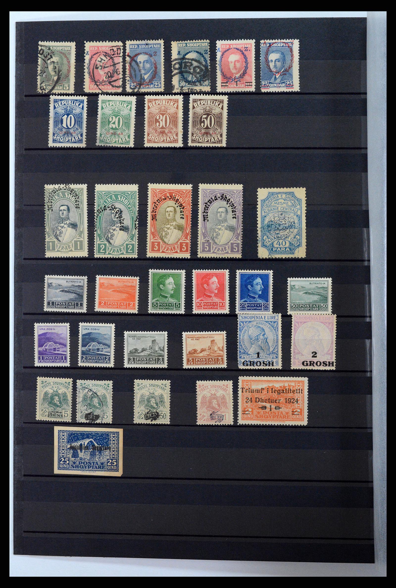 38234 0002 - Stamp collection 38234 Albania 1913-1930. 38234 0002 - Stamp collection 38234 Albania 1913-1930.