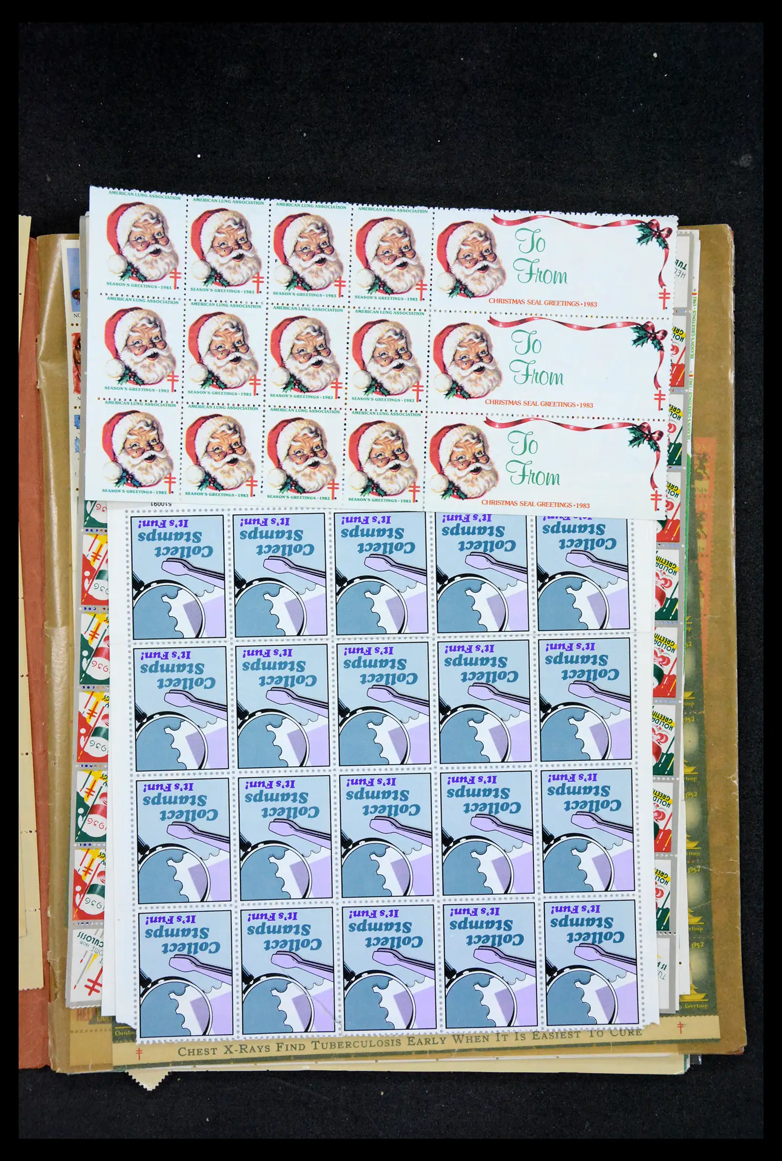 38238 0088 - Stamp collection 38238 USA Christmas seals from 1910.