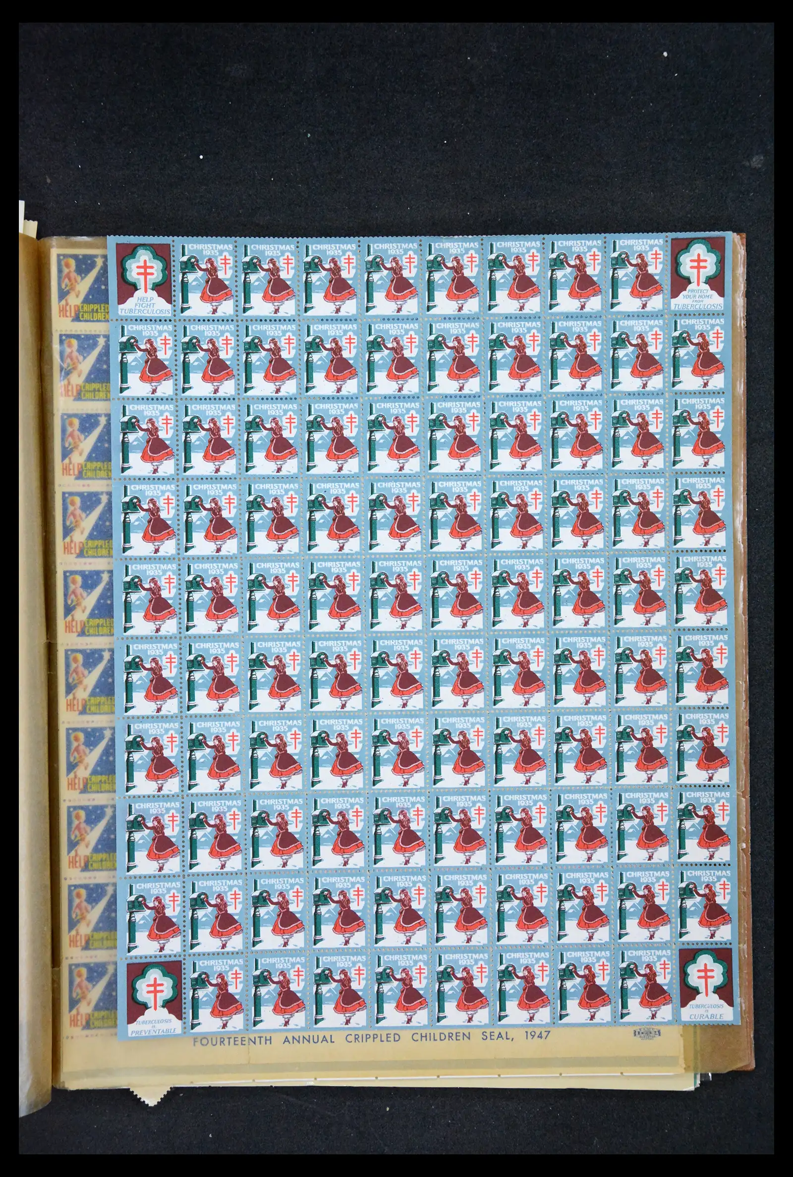 38238 0099 - Stamp collection 38238 USA Christmas seals from 1910.