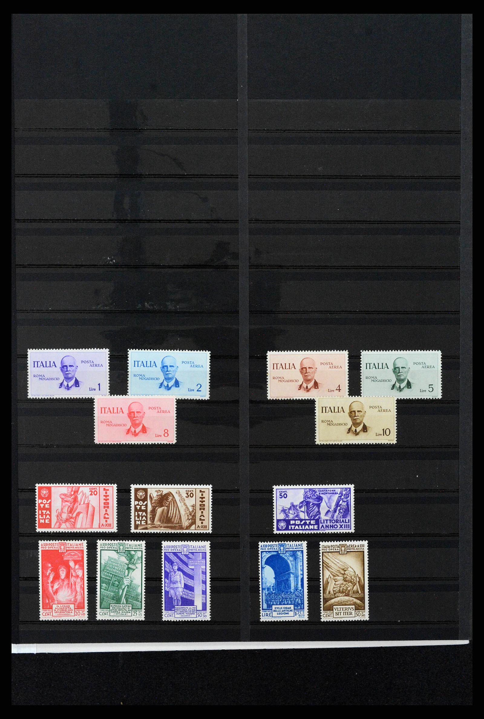 38243 0016 - Stamp collection 38243 Italy 1862-2011.