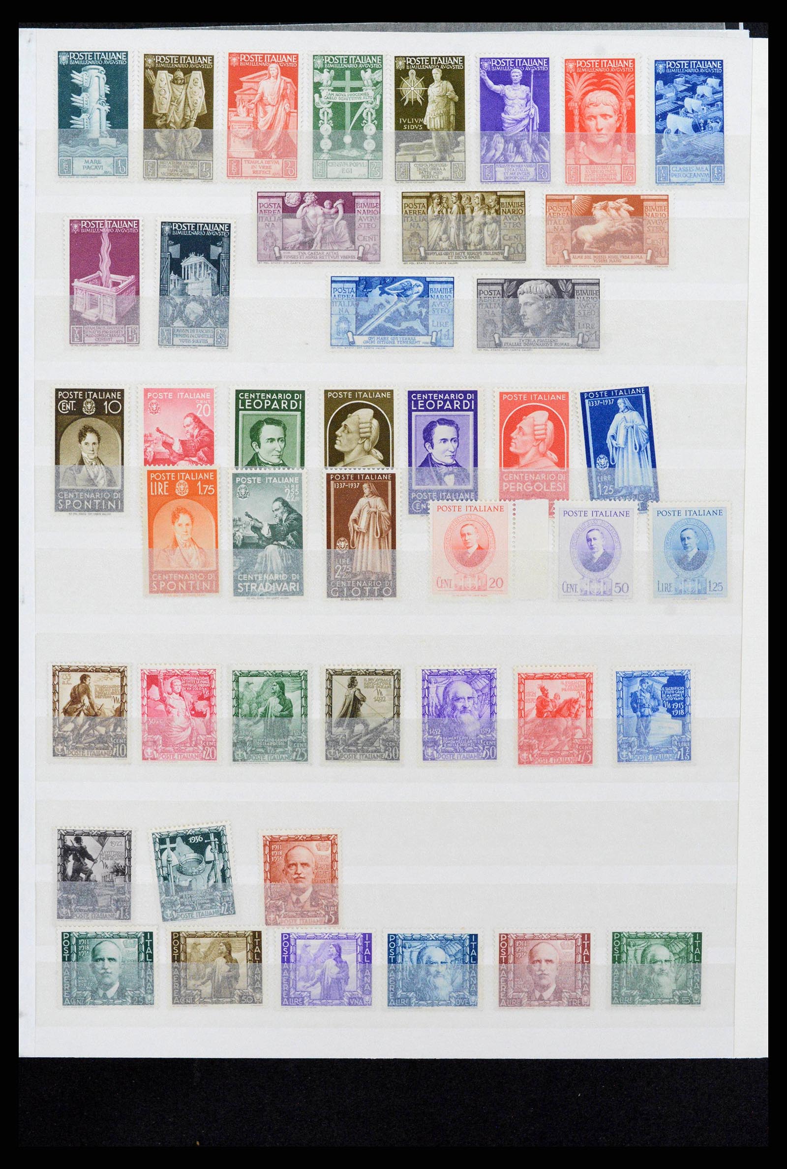 38243 0018 - Stamp collection 38243 Italy 1862-2011.