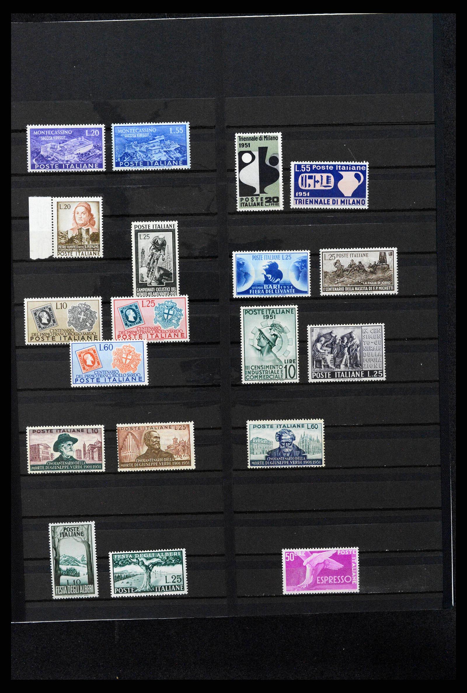 38243 0027 - Stamp collection 38243 Italy 1862-2011.