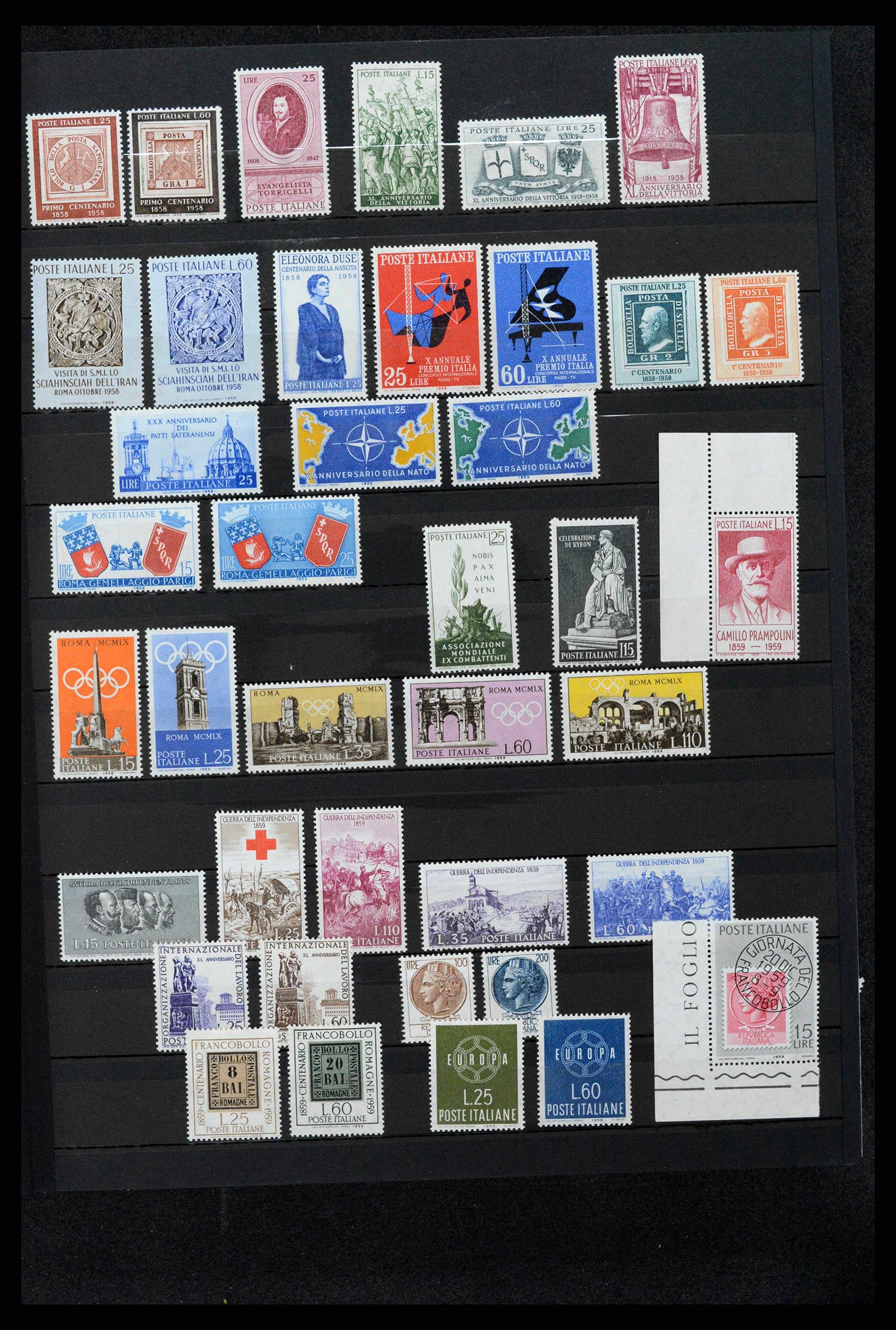 38243 0033 - Postzegelverzameling 38243 Italië 1862-2011.