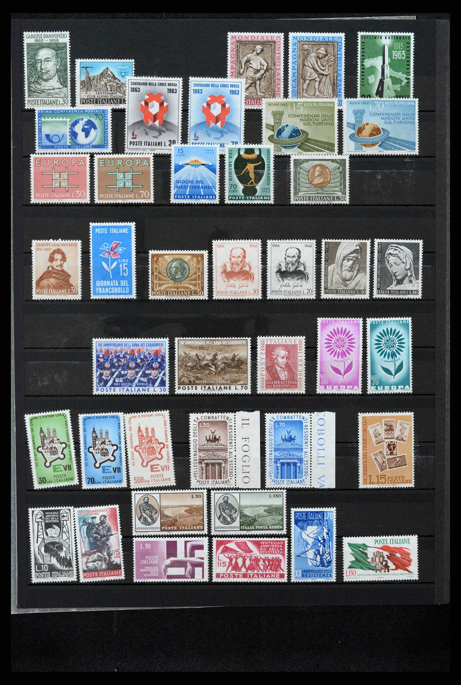 38243 0036 - Stamp collection 38243 Italy 1862-2011.