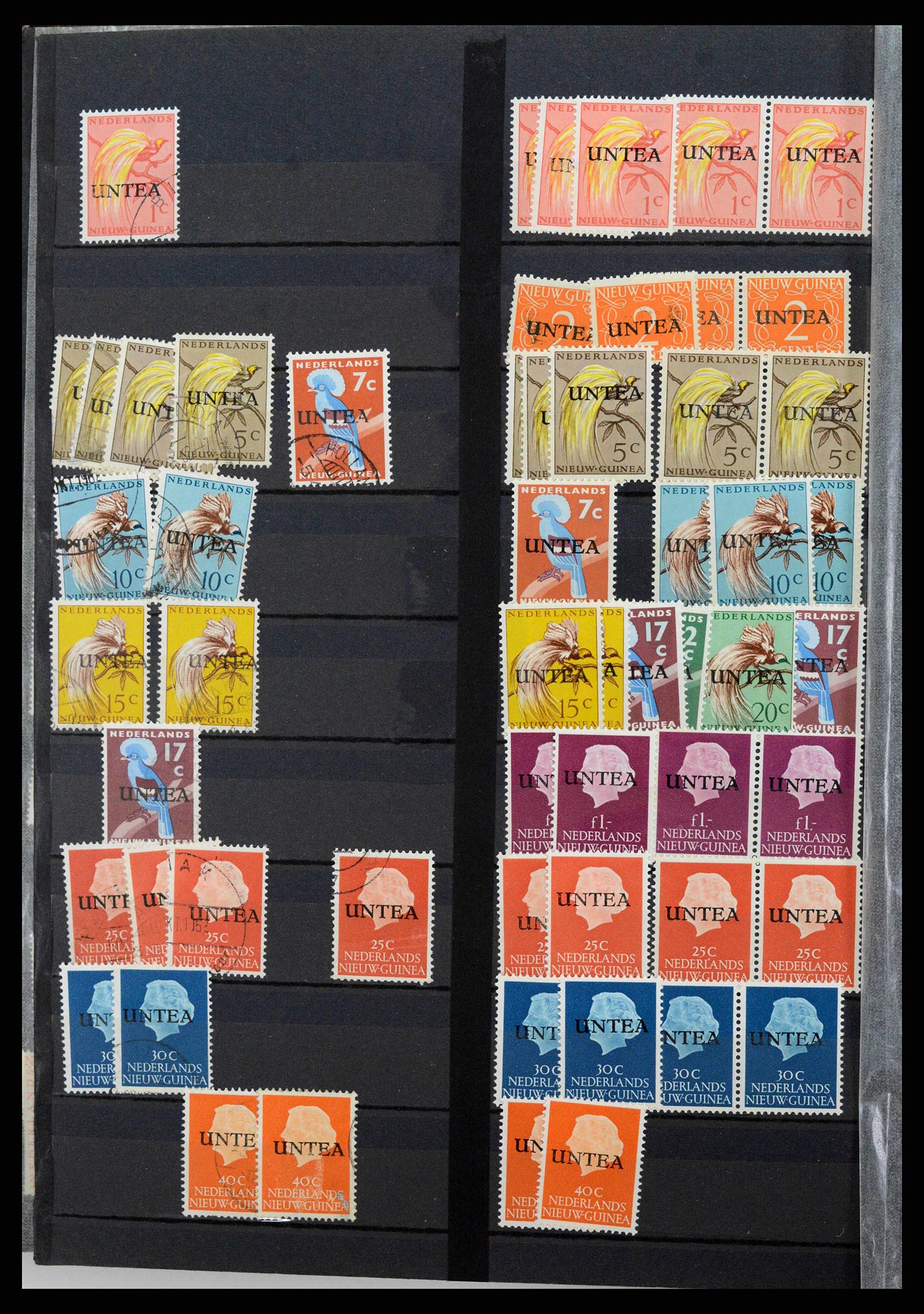 38261 0014 - Stamp collection 38261 Netherlands New Guinea and Aruba 1950-2007.