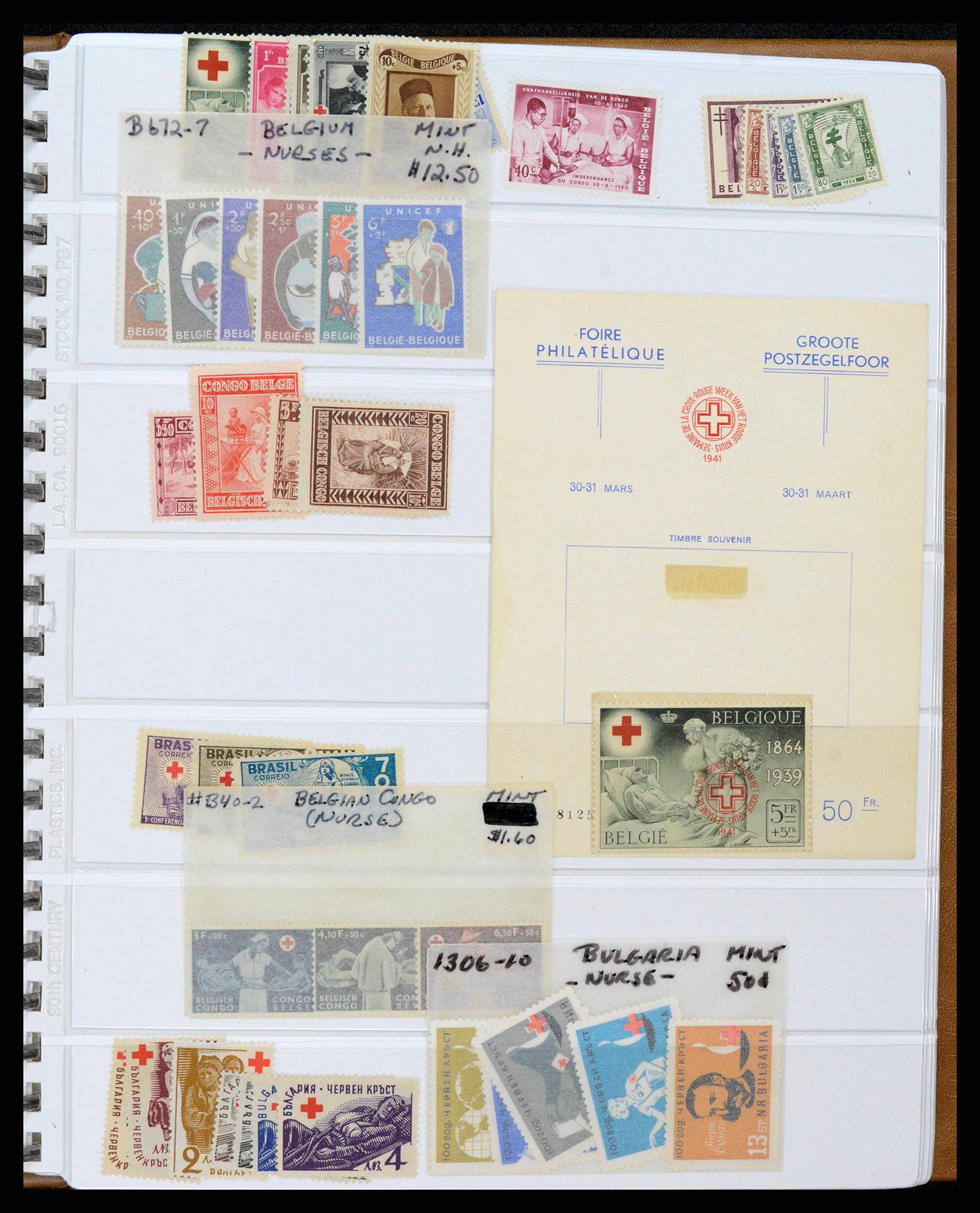 38266 0026 - Stamp collection 38266 Theme Red Cross 1920-1970.