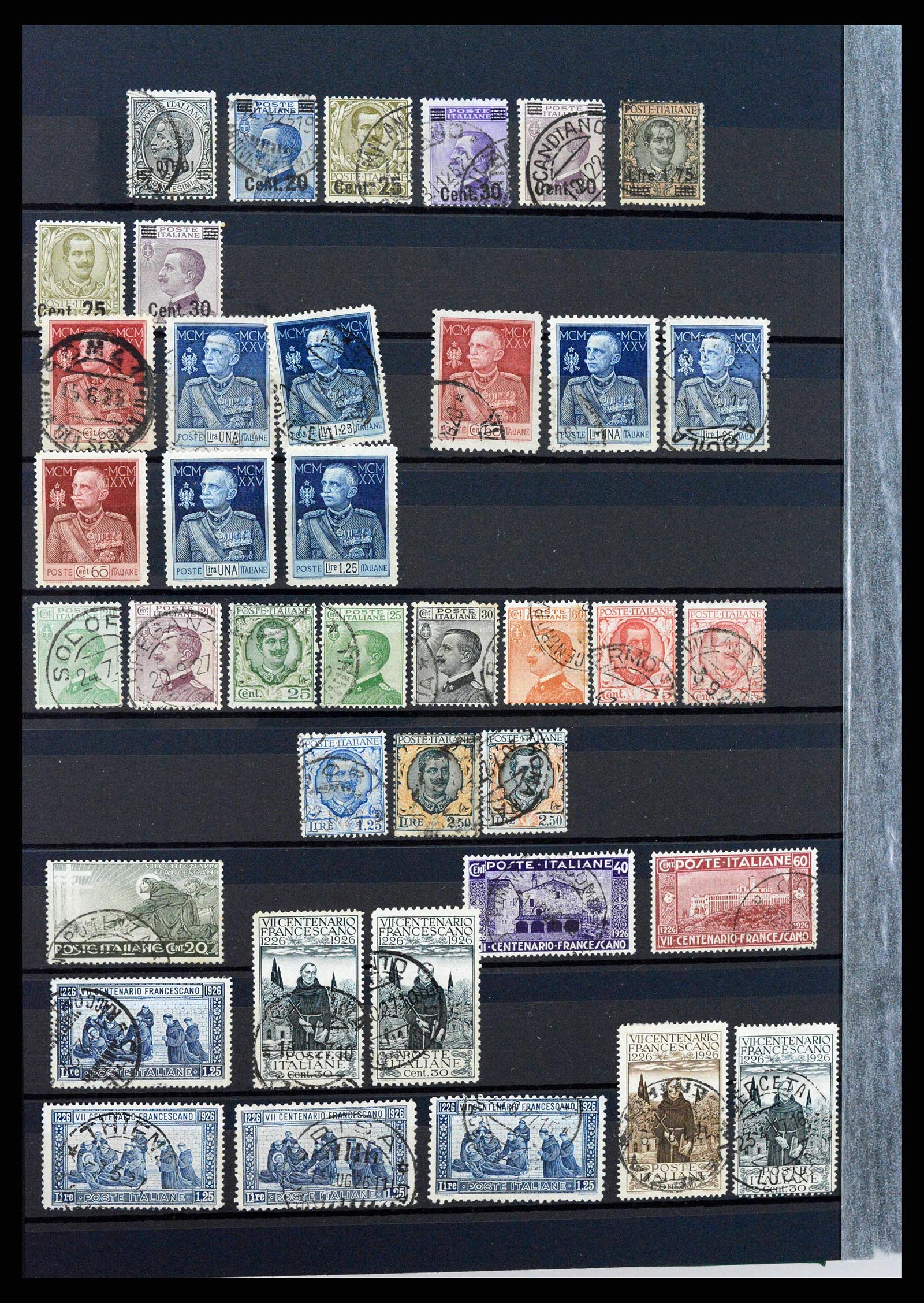 38304 0004 - Stamp collection 38304 Italy 1862-1945.