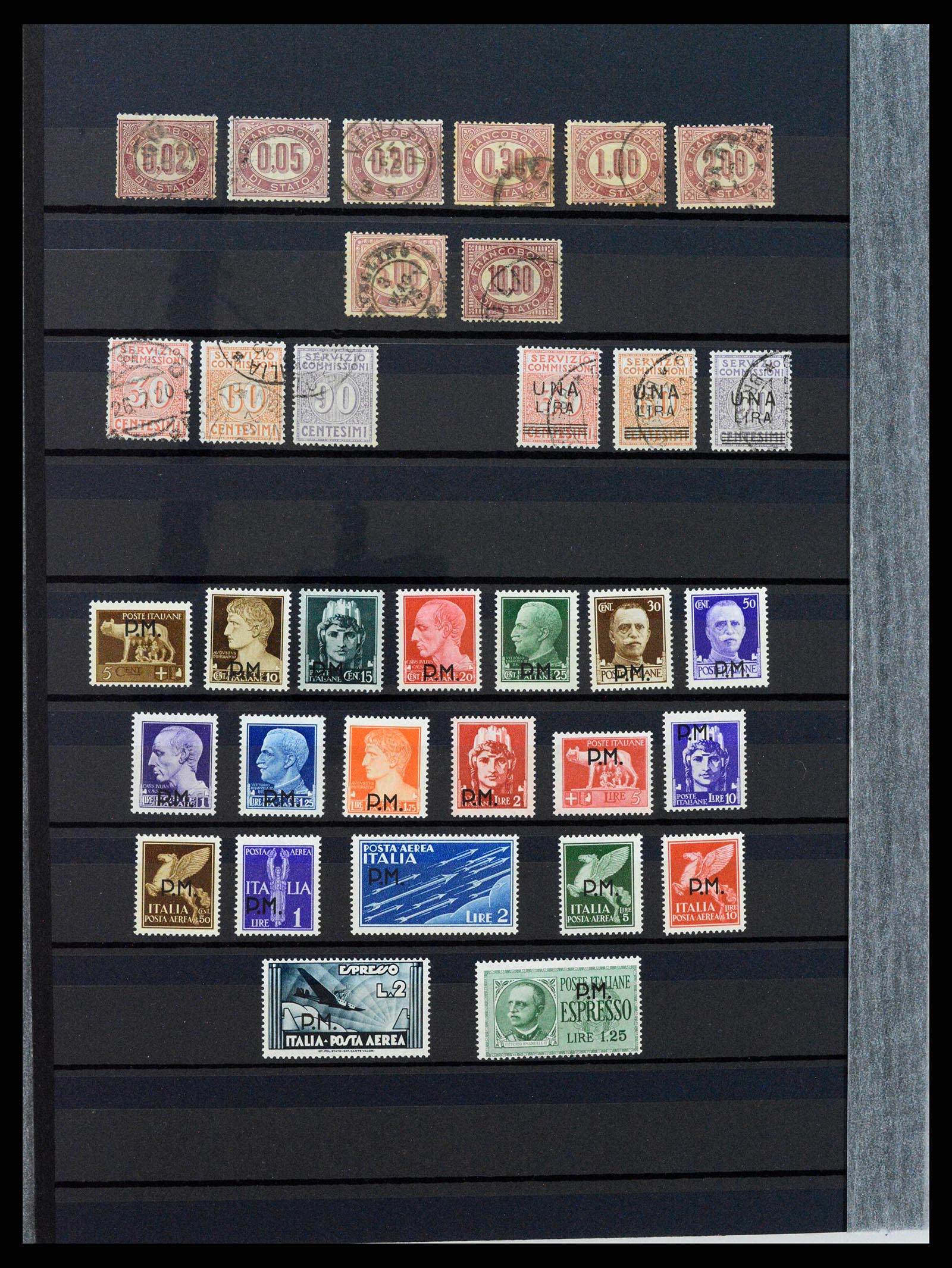38304 0031 - Stamp collection 38304 Italy 1862-1945.