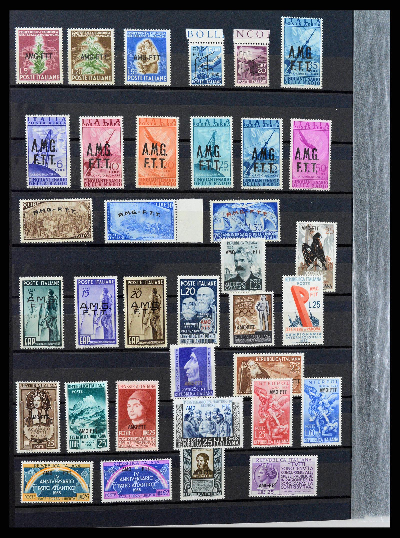 38304 0040 - Stamp collection 38304 Italy 1862-1945.