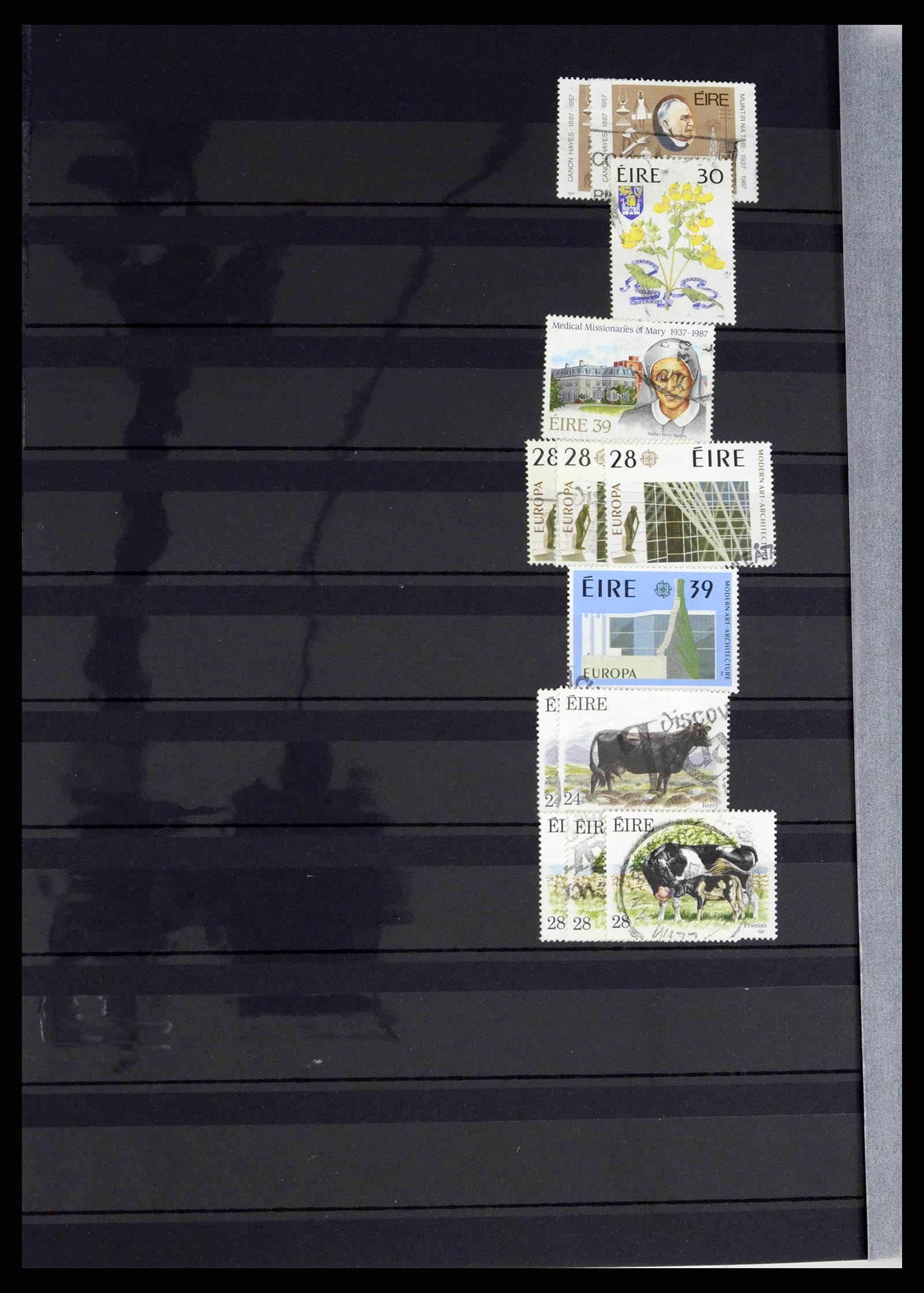 38317 0047 - Stamp collection 38317 Ireland 1929-2003.