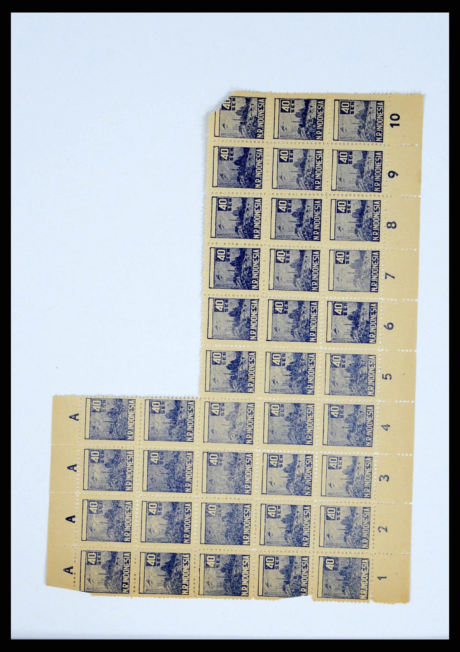 38356 0019 - Postzegelverzameling 38356 Nederlands Indië interim 1946-1947.