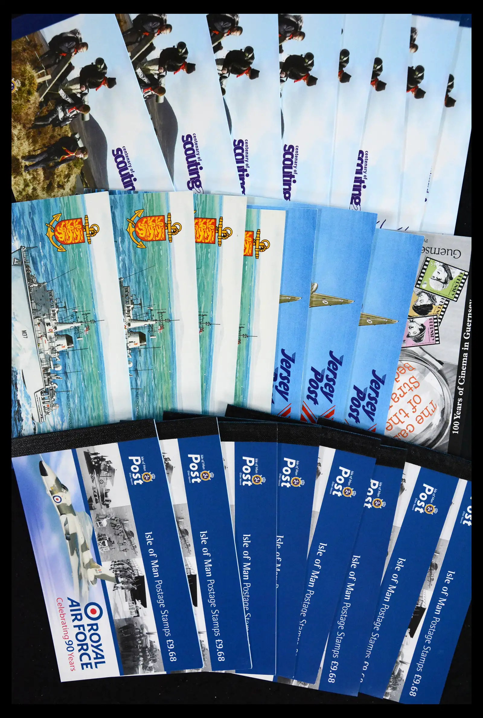 38391 0012 - Postzegelverzameling 38391 Kanaaleilanden prestige boekjes 1991-2010.