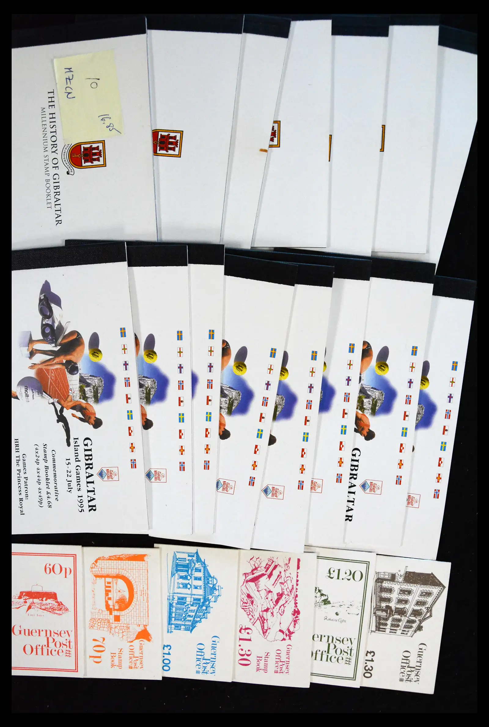 38391 0018 - Postzegelverzameling 38391 Kanaaleilanden prestige boekjes 1991-2010.