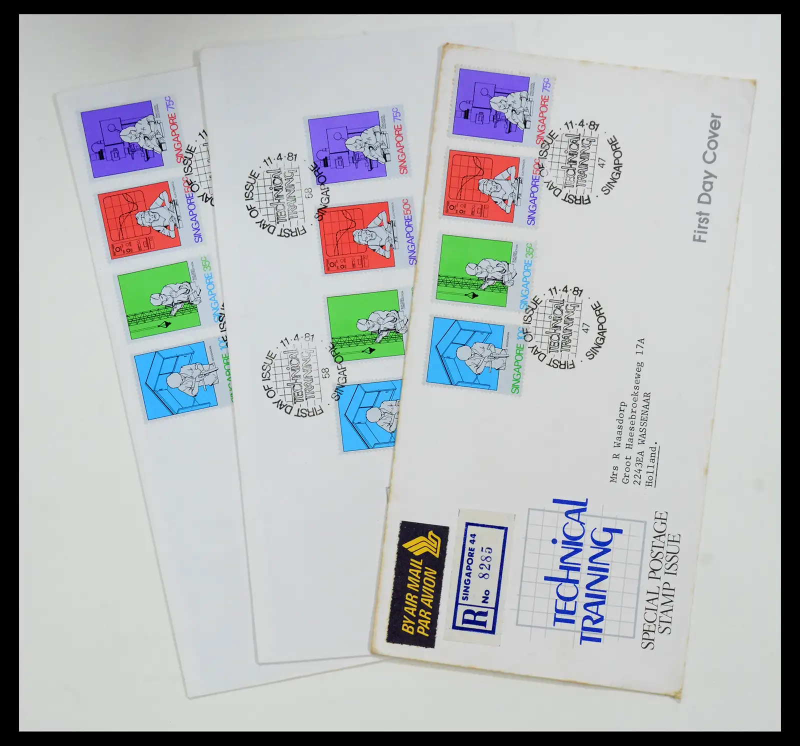 38432 0038 - Postzegelverzameling 38432 Singapore FDC's 1970-2005.