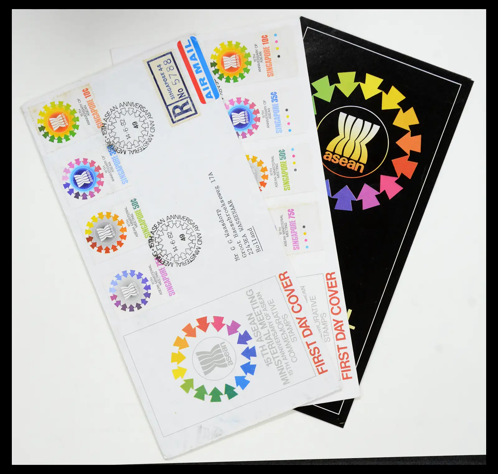 38432 0045 - Postzegelverzameling 38432 Singapore FDC's 1970-2005.