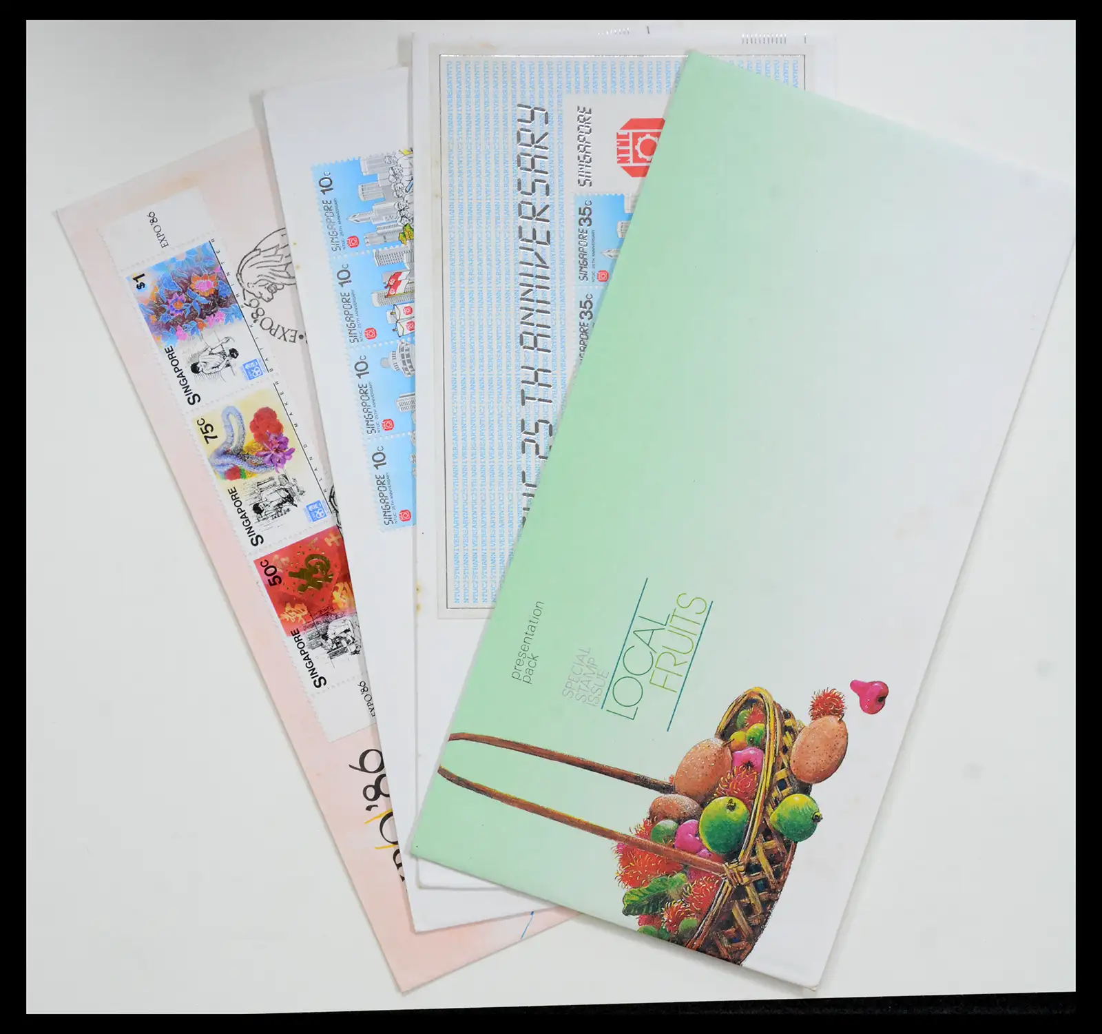 38432 0072 - Postzegelverzameling 38432 Singapore FDC's 1970-2005.