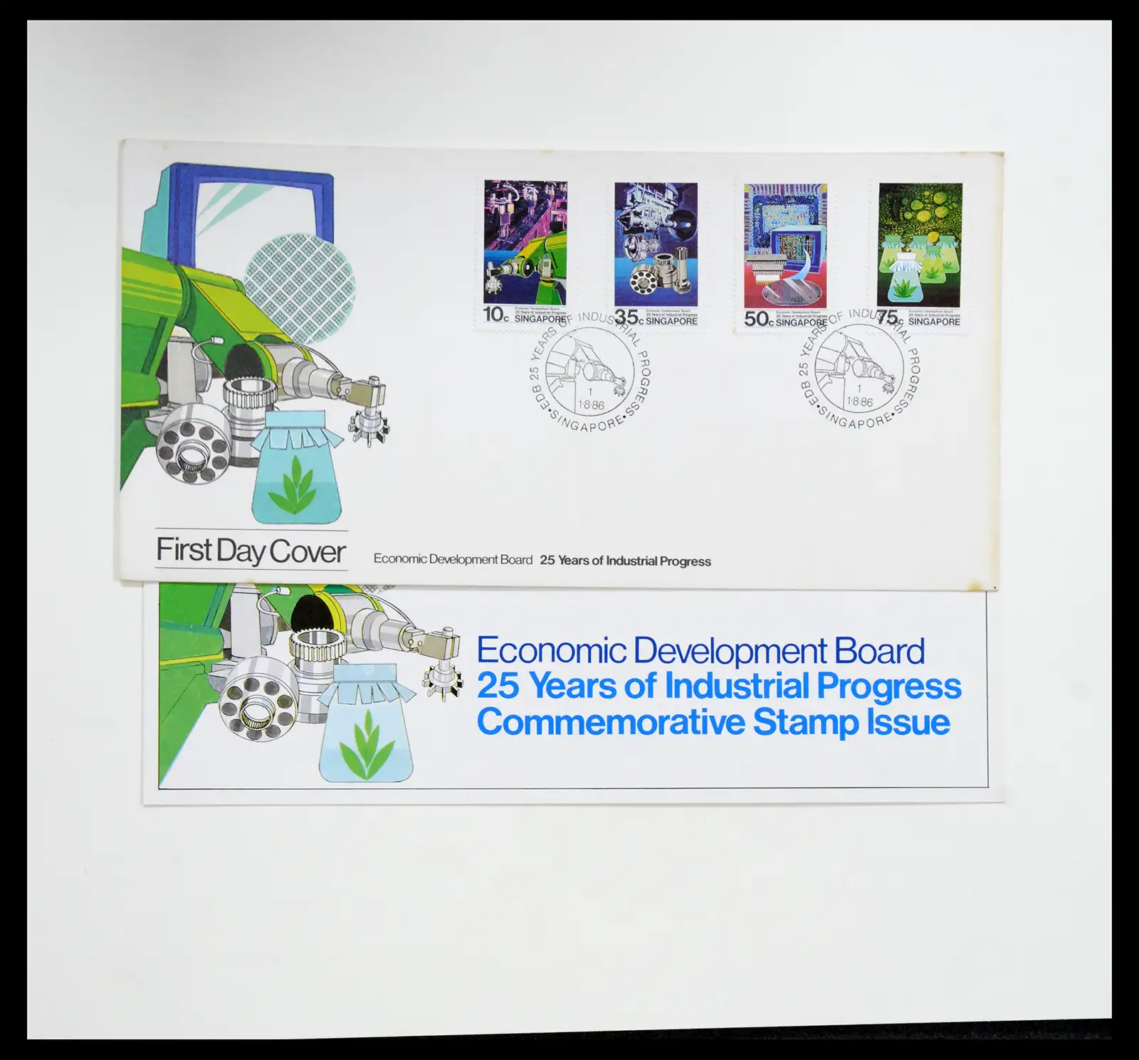 38432 0074 - Postzegelverzameling 38432 Singapore FDC's 1970-2005.