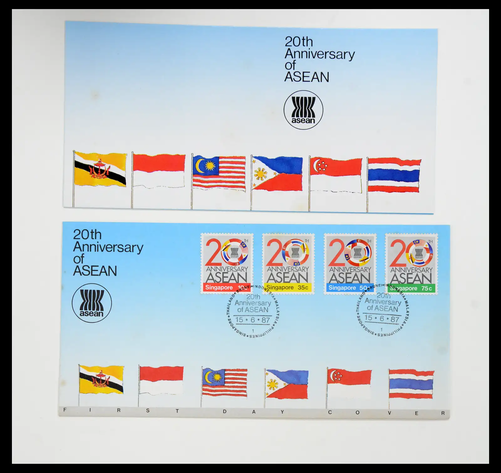 38432 0079 - Postzegelverzameling 38432 Singapore FDC's 1970-2005.