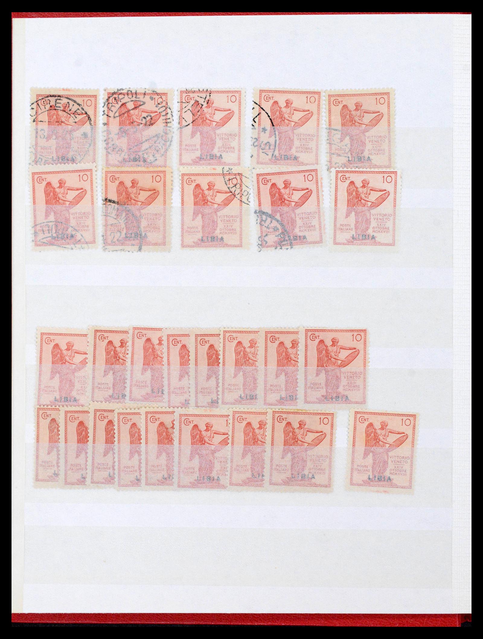 38515 0106 - Stamp collection 38515 Italy and colonies special collection Vittorio 19