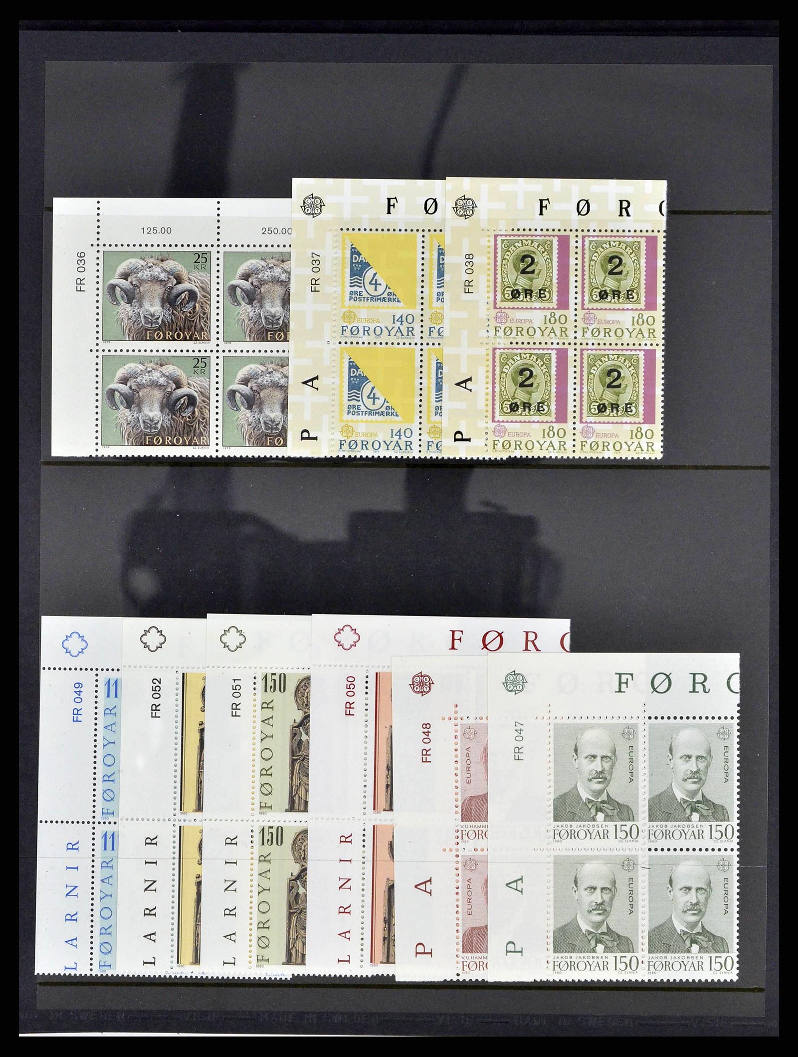38539 0031 - Postzegelverzameling 38539 Faeroer 1923-1994.