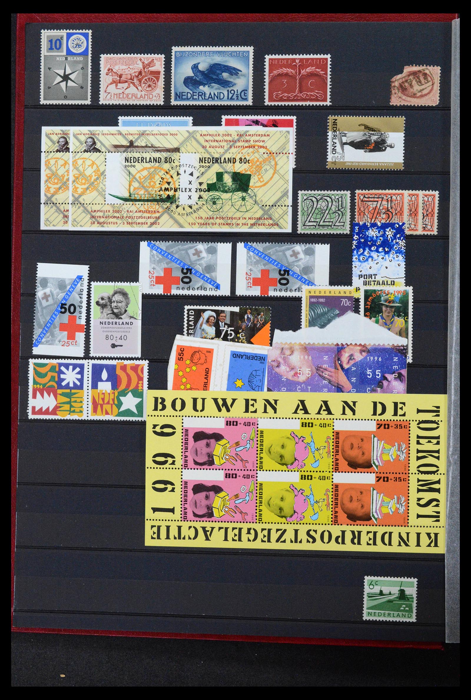 38561 4719 - Postzegelverzameling 38561 Wereld 1880-1980.