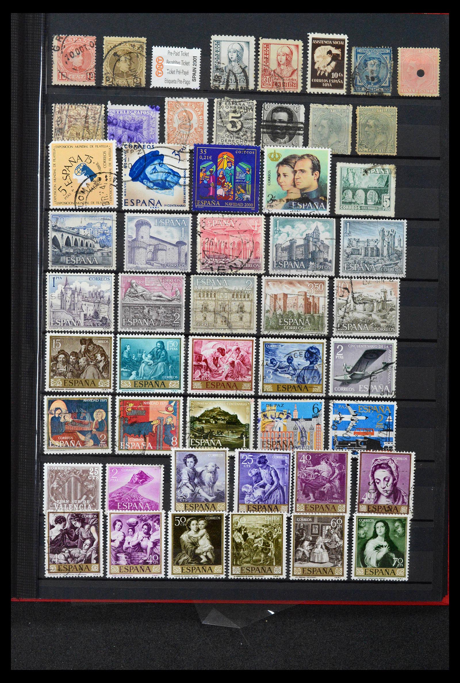 38561 4746 - Postzegelverzameling 38561 Wereld 1880-1980.