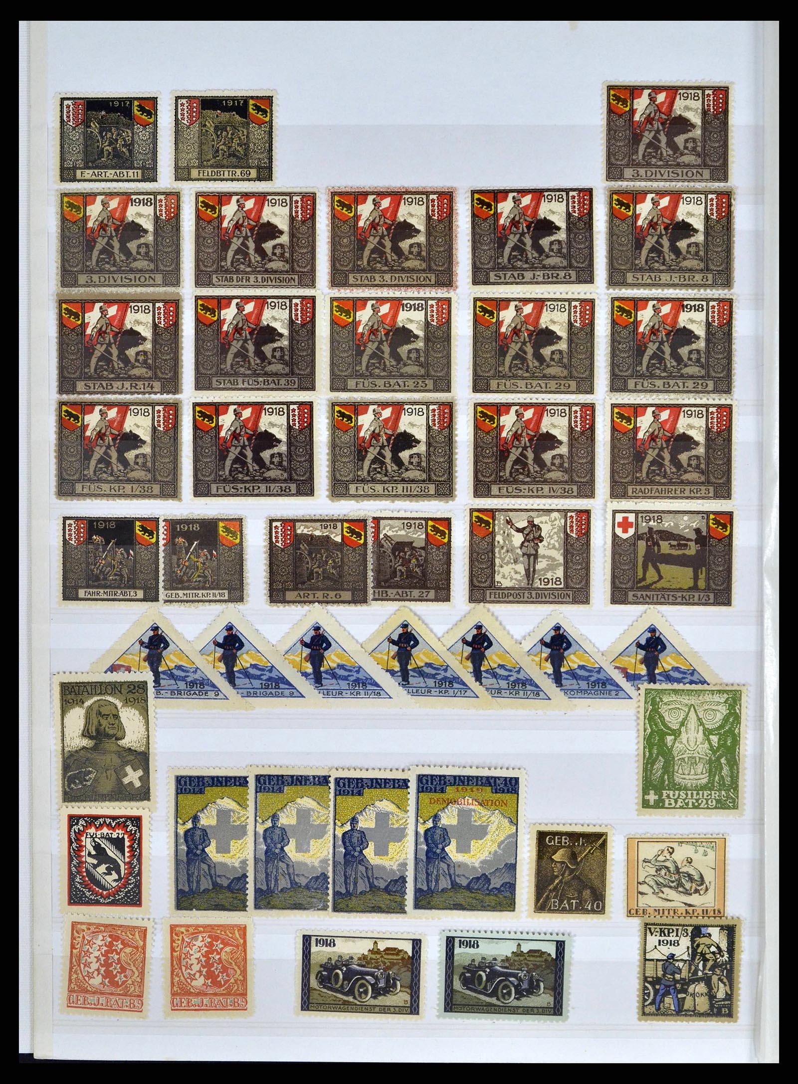 38695 0004 - Postzegelverzameling 38695 Zwitserland soldatenzegels 1914-1945.