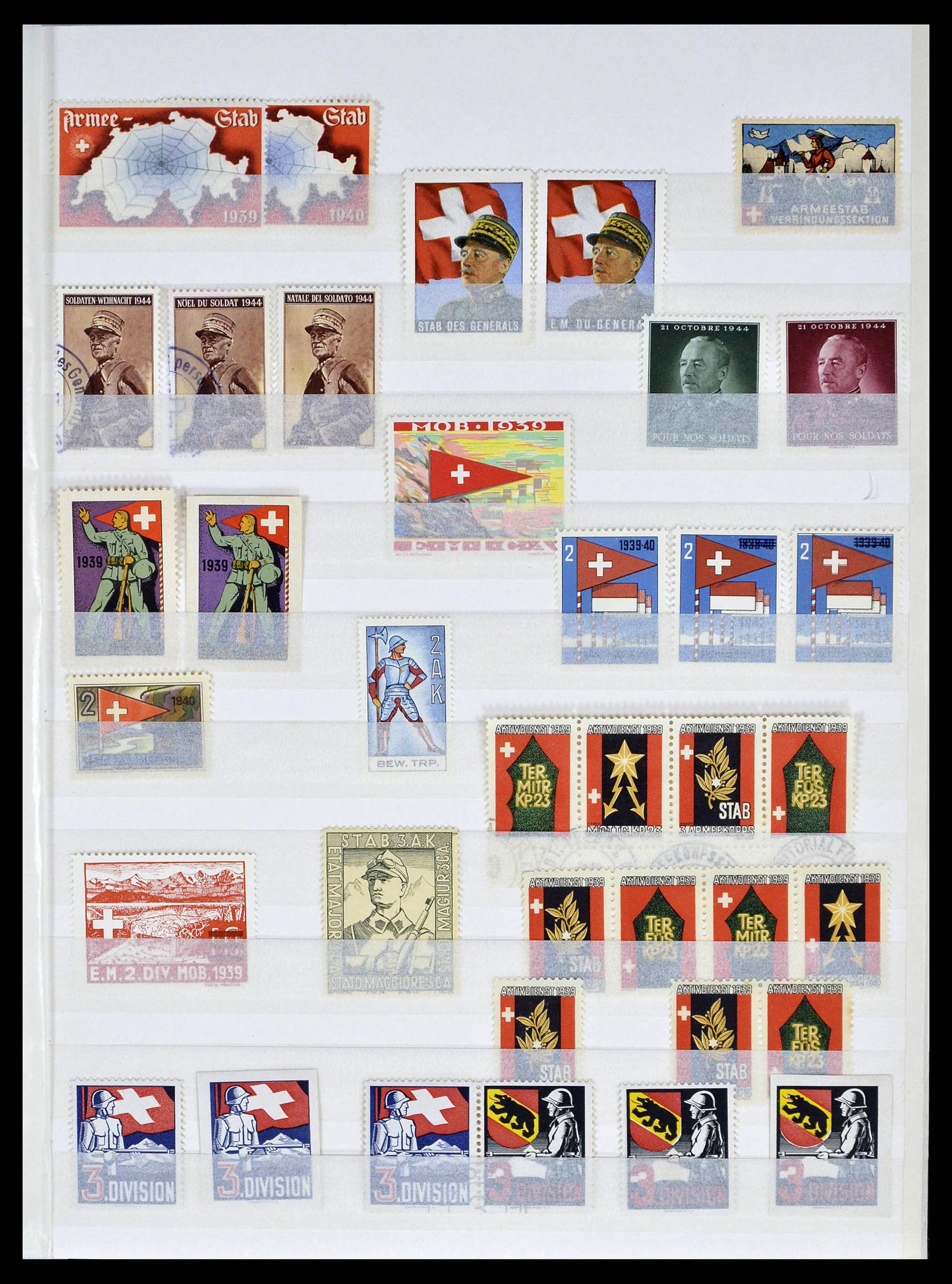 38695 0009 - Postzegelverzameling 38695 Zwitserland soldatenzegels 1914-1945.