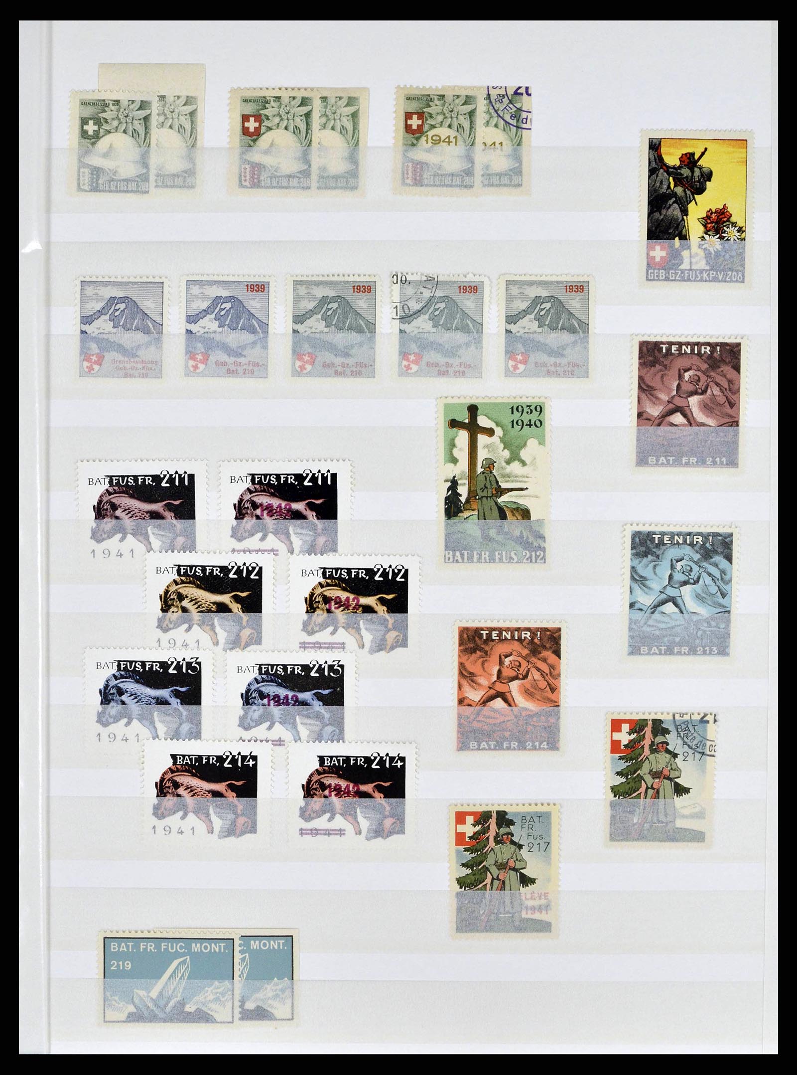 38695 0039 - Postzegelverzameling 38695 Zwitserland soldatenzegels 1914-1945.