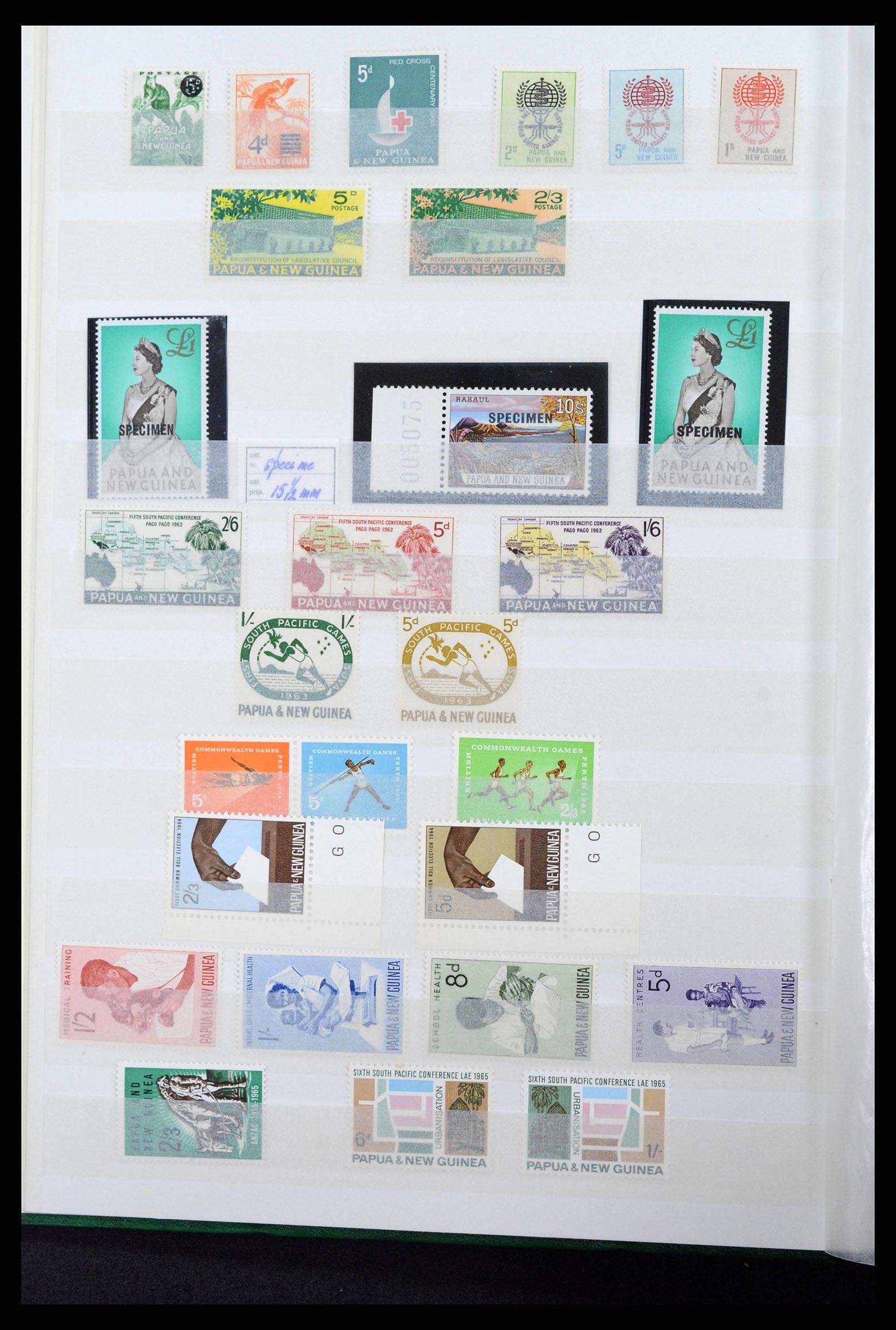38738 0002 - Postzegelverzameling 38738 Papua Nieuw Guinea 1952-2002.
