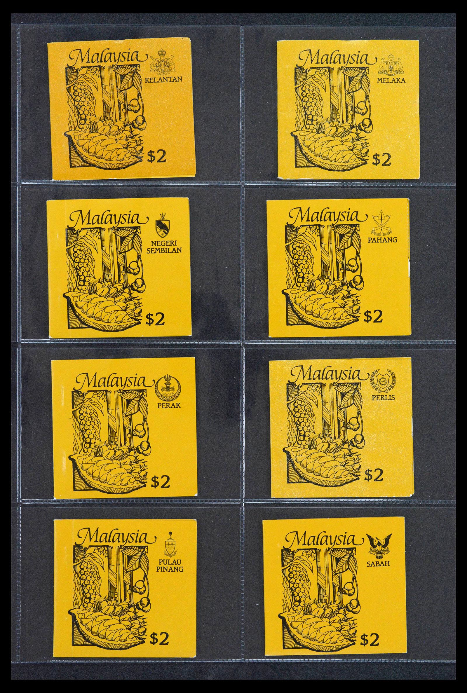38761 0052 - Postzegelverzameling 38761 Wereld postzegelboekjes.