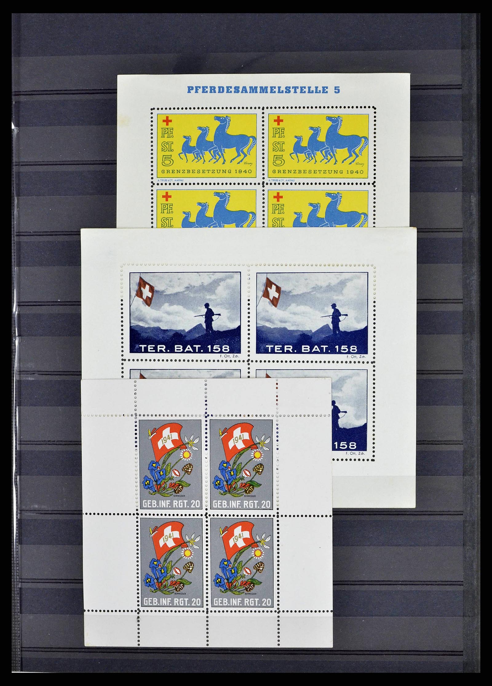 38768 0036 - Stamp collection 38768 Switzerland soldierstamps 1914-1945.