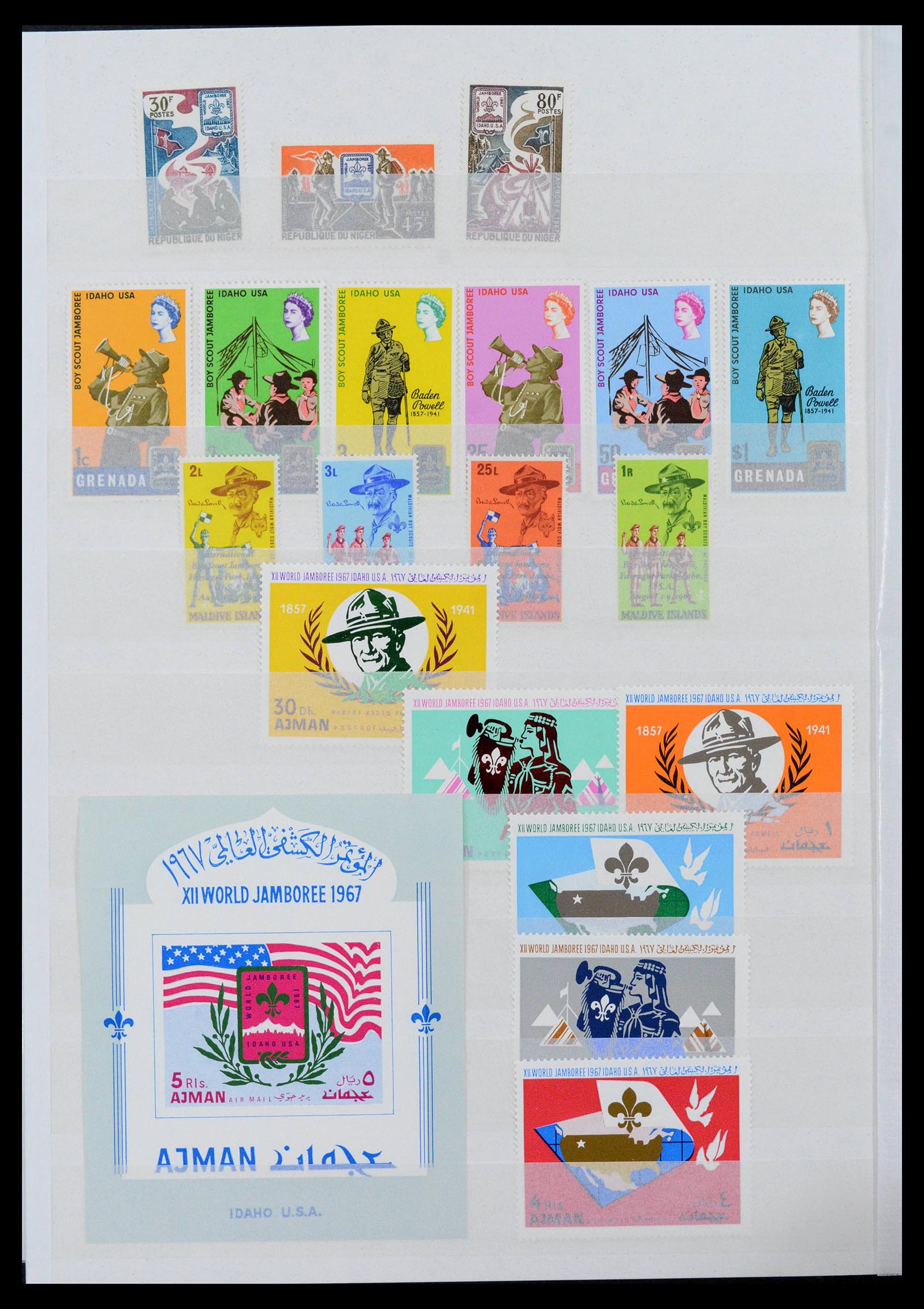 38806 0016 - Postzegelverzameling 38806 Motief scouting 1925-2007.