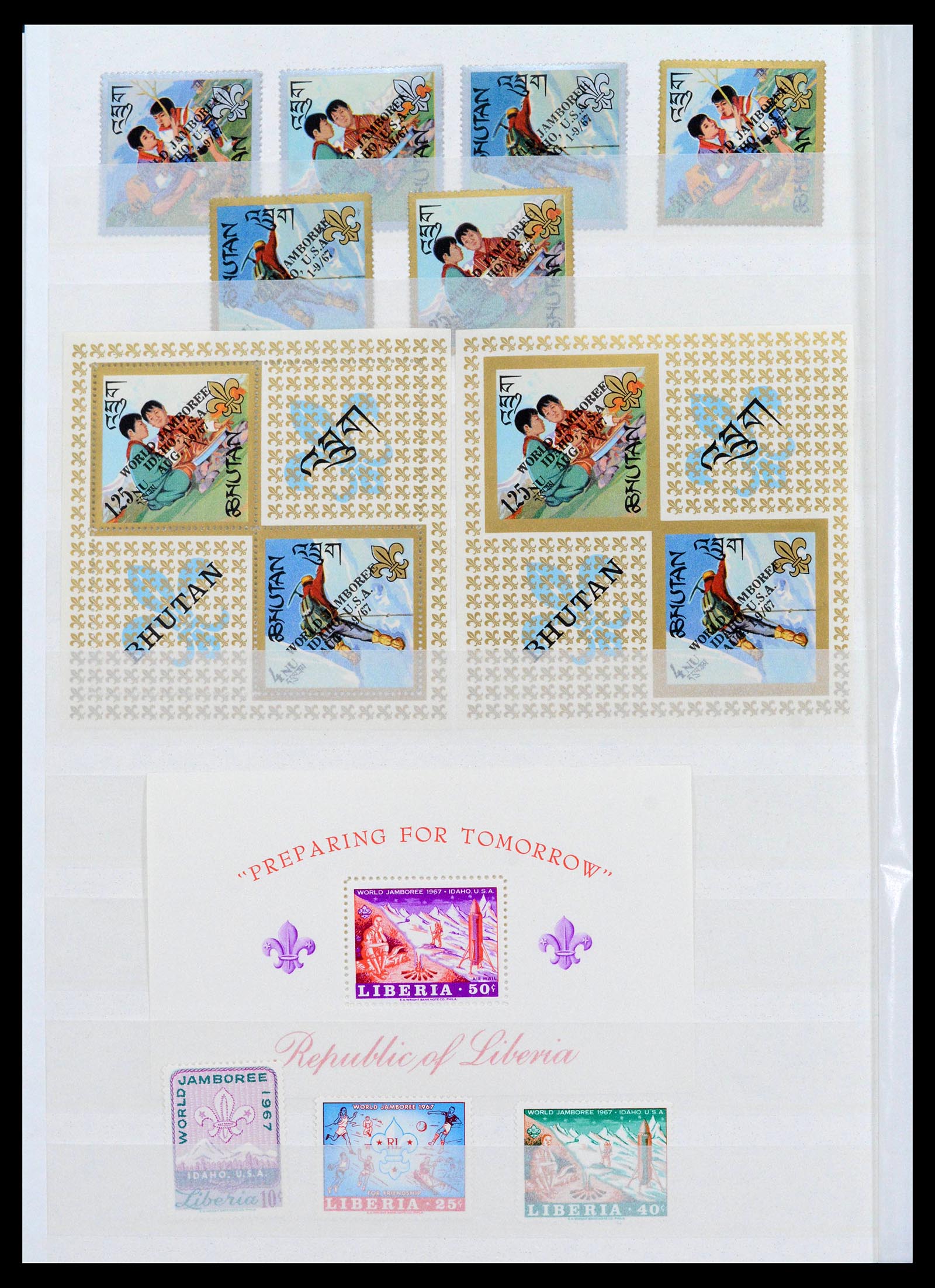 38806 0018 - Postzegelverzameling 38806 Motief scouting 1925-2007.