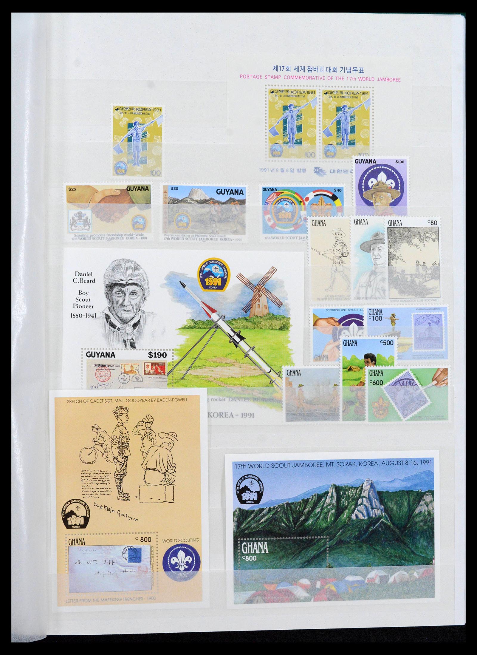 38806 0045 - Postzegelverzameling 38806 Motief scouting 1925-2007.