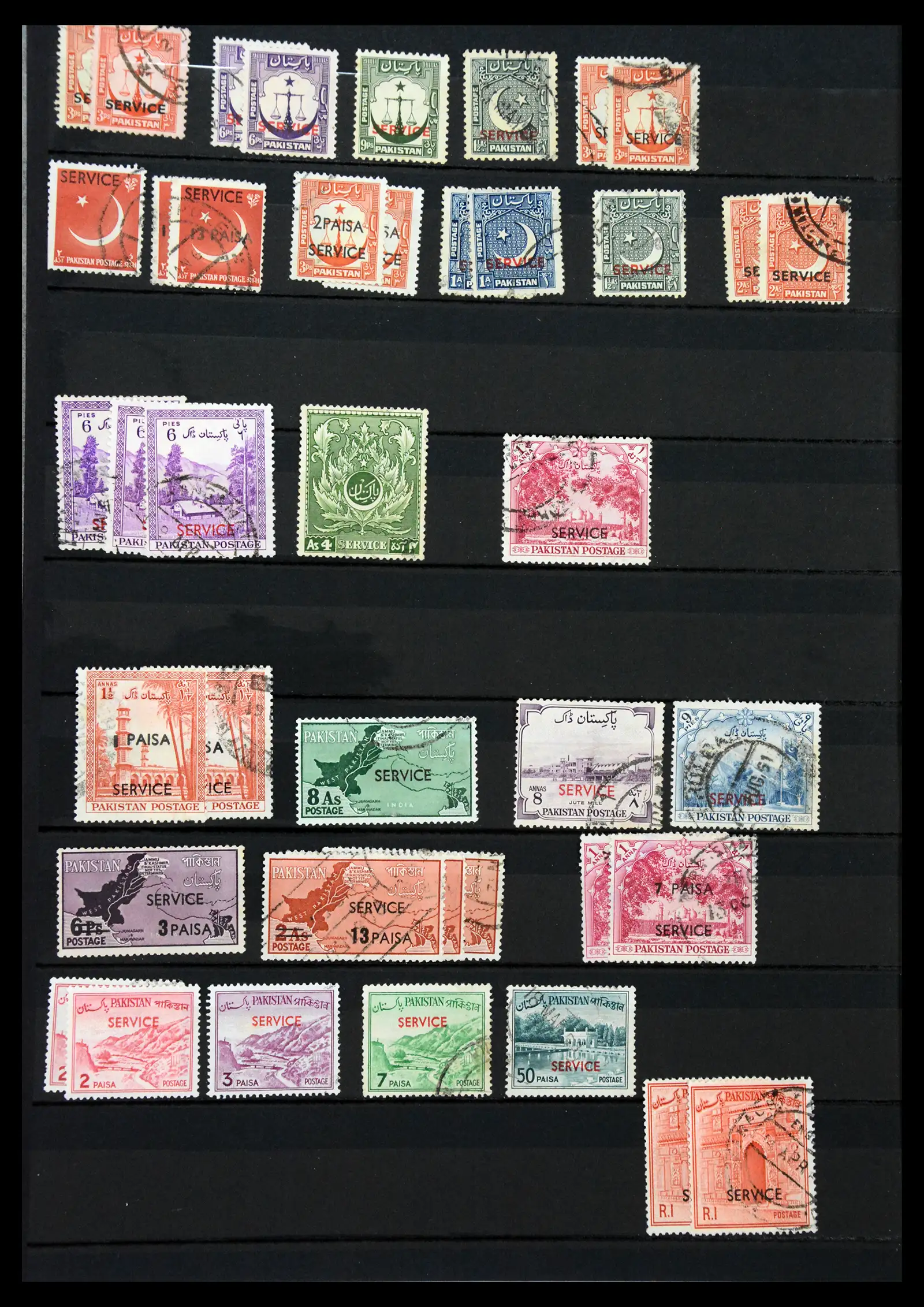 38903 0028 - Stamp collection 38903 Pakistan 1947-1994.