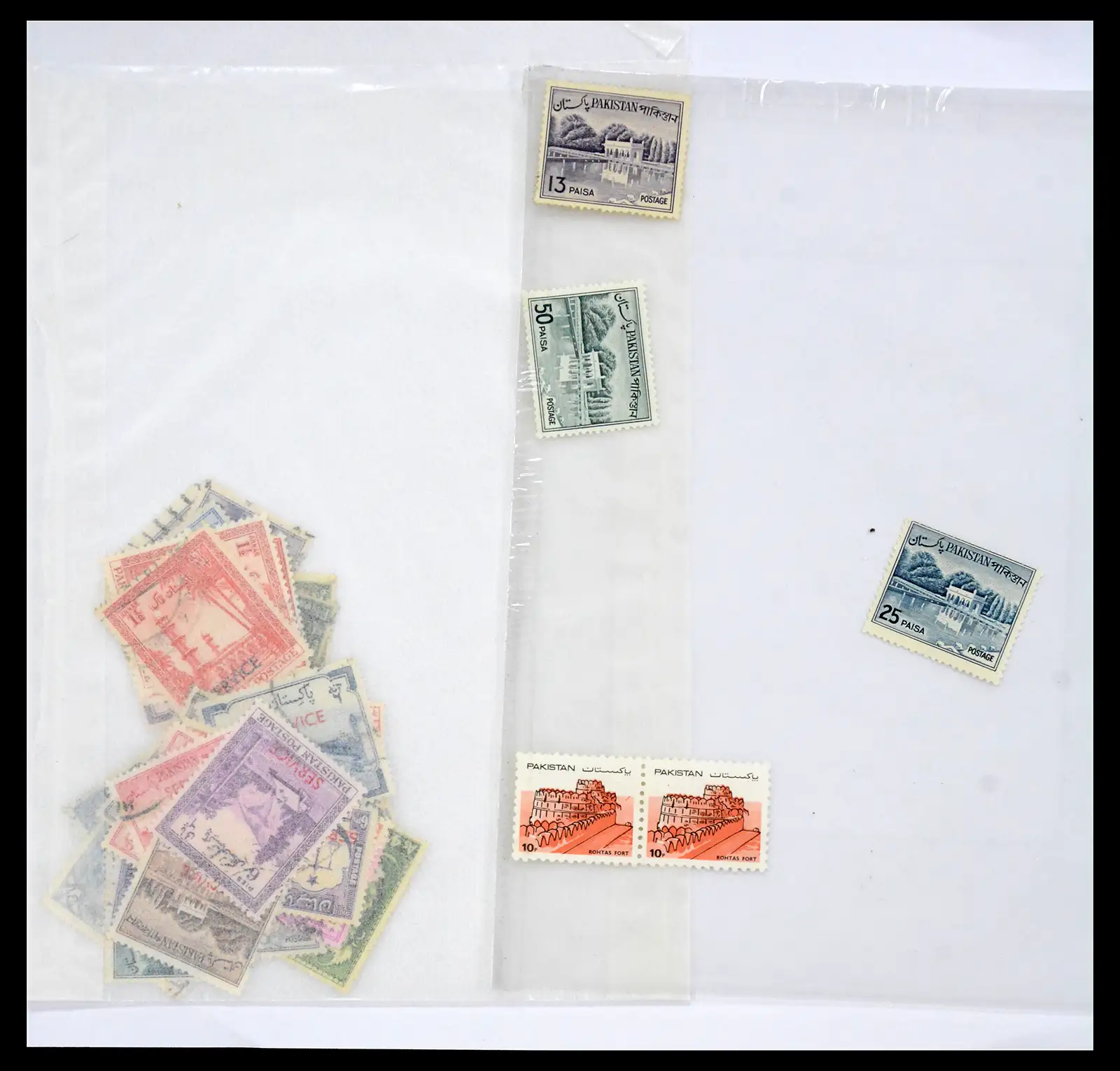 38903 0032 - Stamp collection 38903 Pakistan 1947-1994.