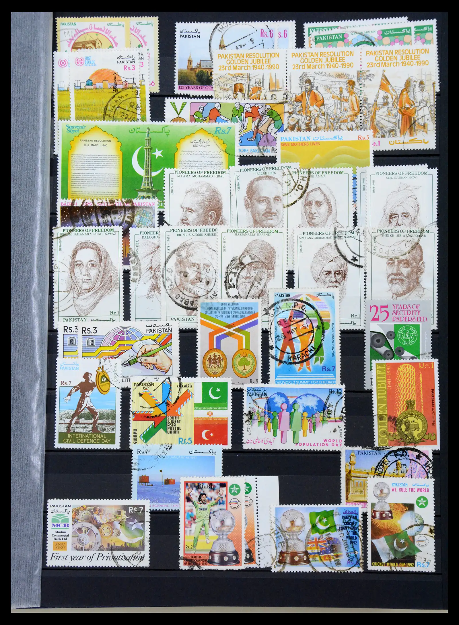 38903 0055 - Stamp collection 38903 Pakistan 1947-1994.