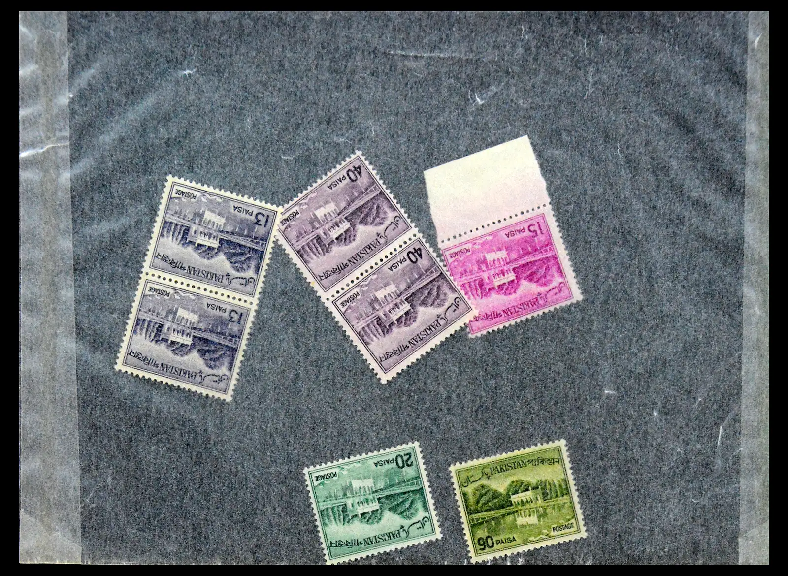 38903 0064 - Stamp collection 38903 Pakistan 1947-1994.