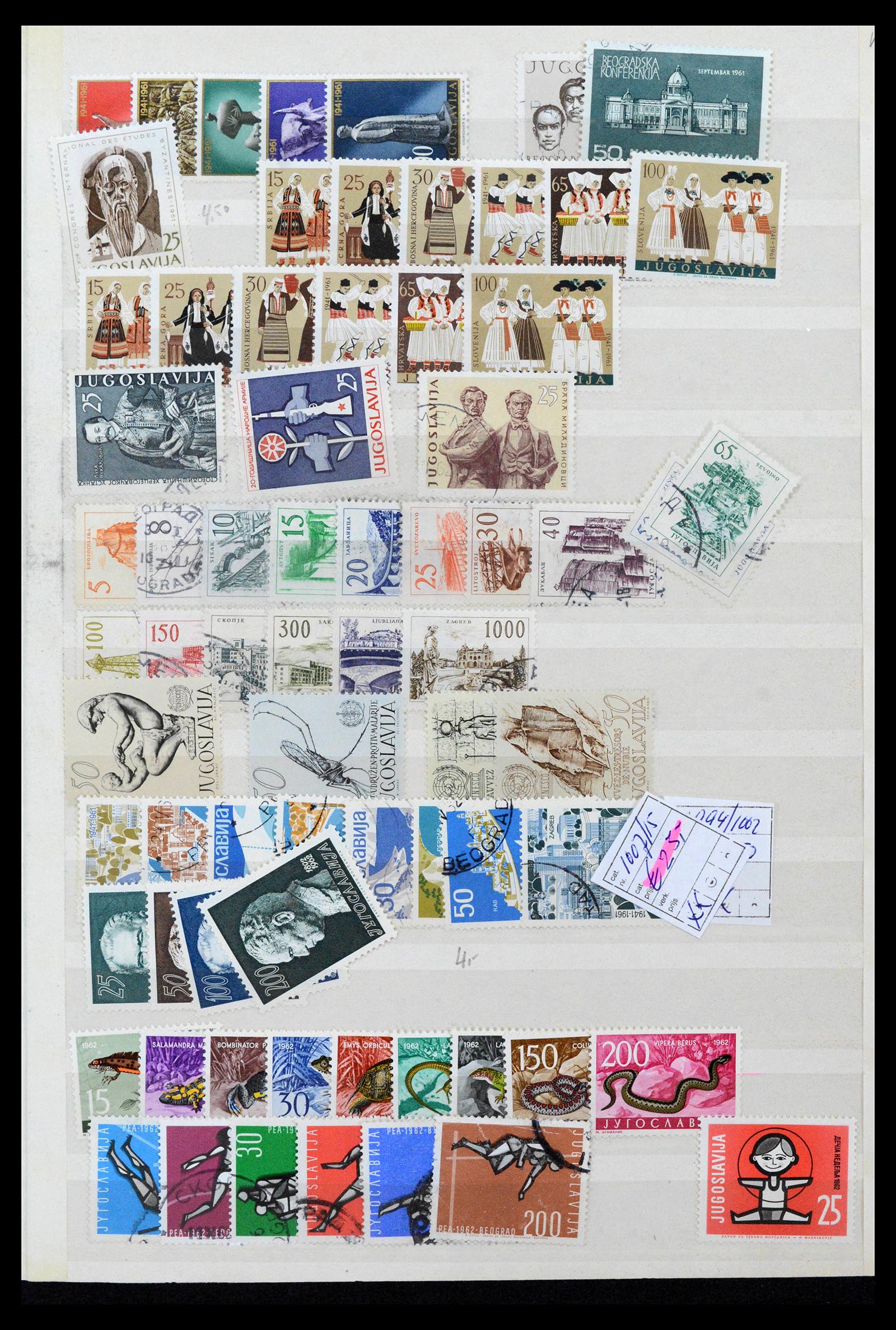 38969 0038 - Postzegelverzameling 38969 Joegoslavië 1918-2007.