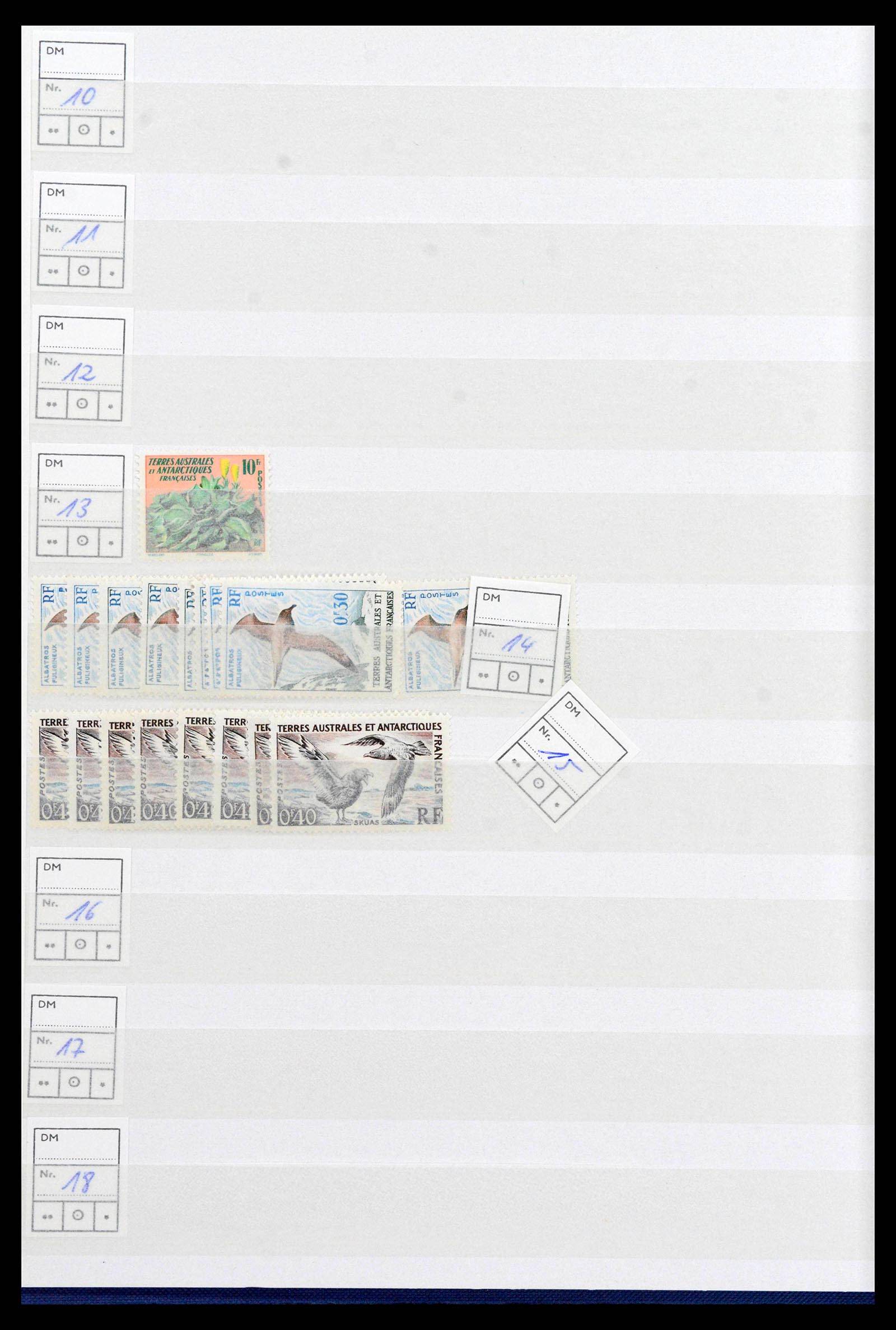 38999 0002 - Stamp collection 38999 French and British Antarctica 1956-2003.