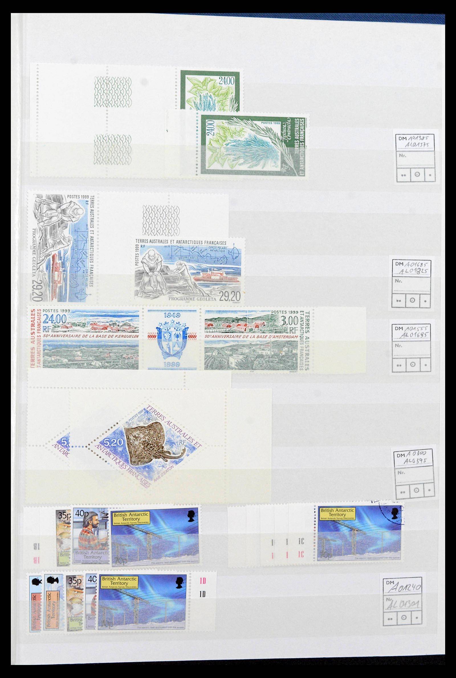 38999 0028 - Stamp collection 38999 French and British Antarctica 1956-2003.