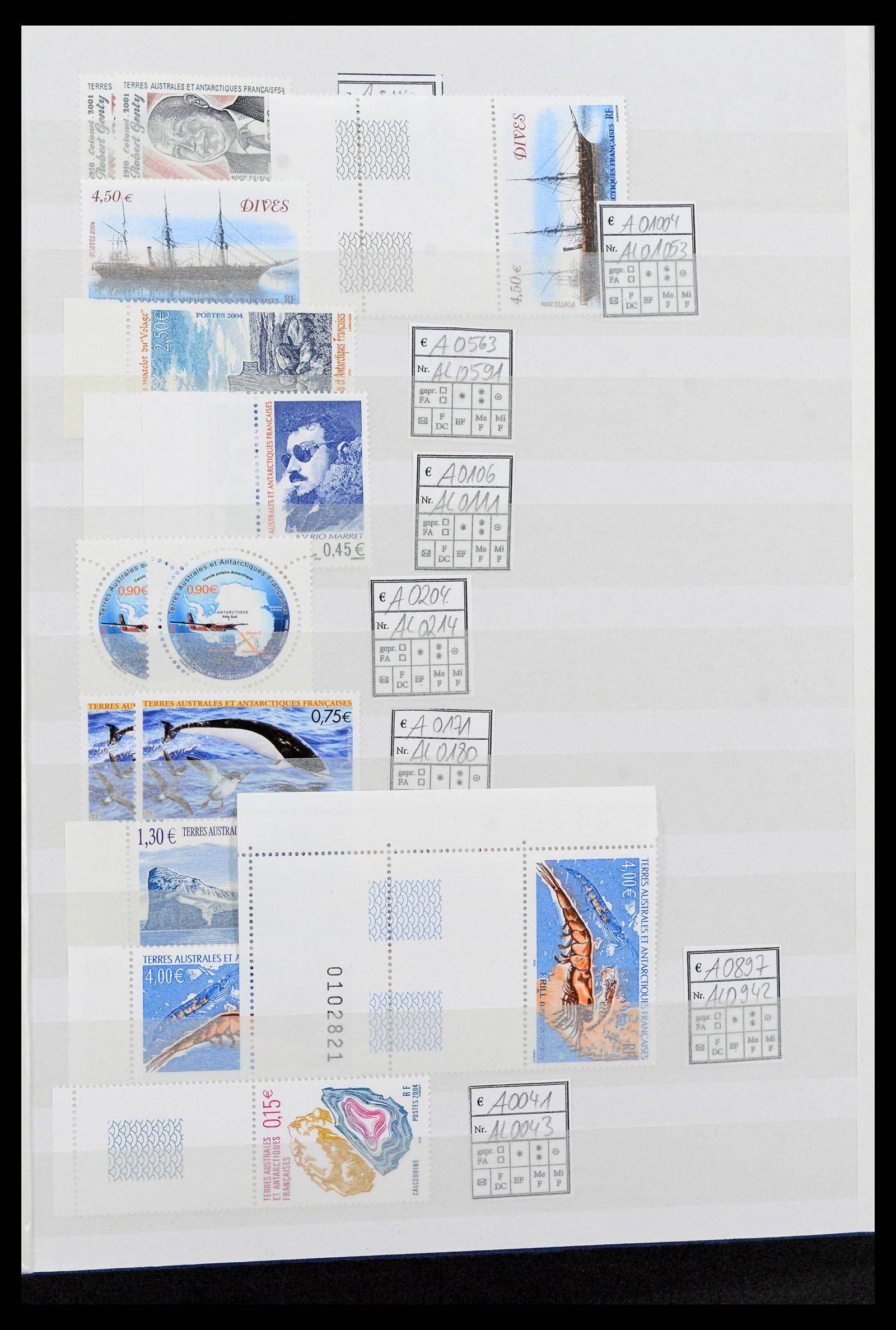 38999 0034 - Stamp collection 38999 French and British Antarctica 1956-2003.