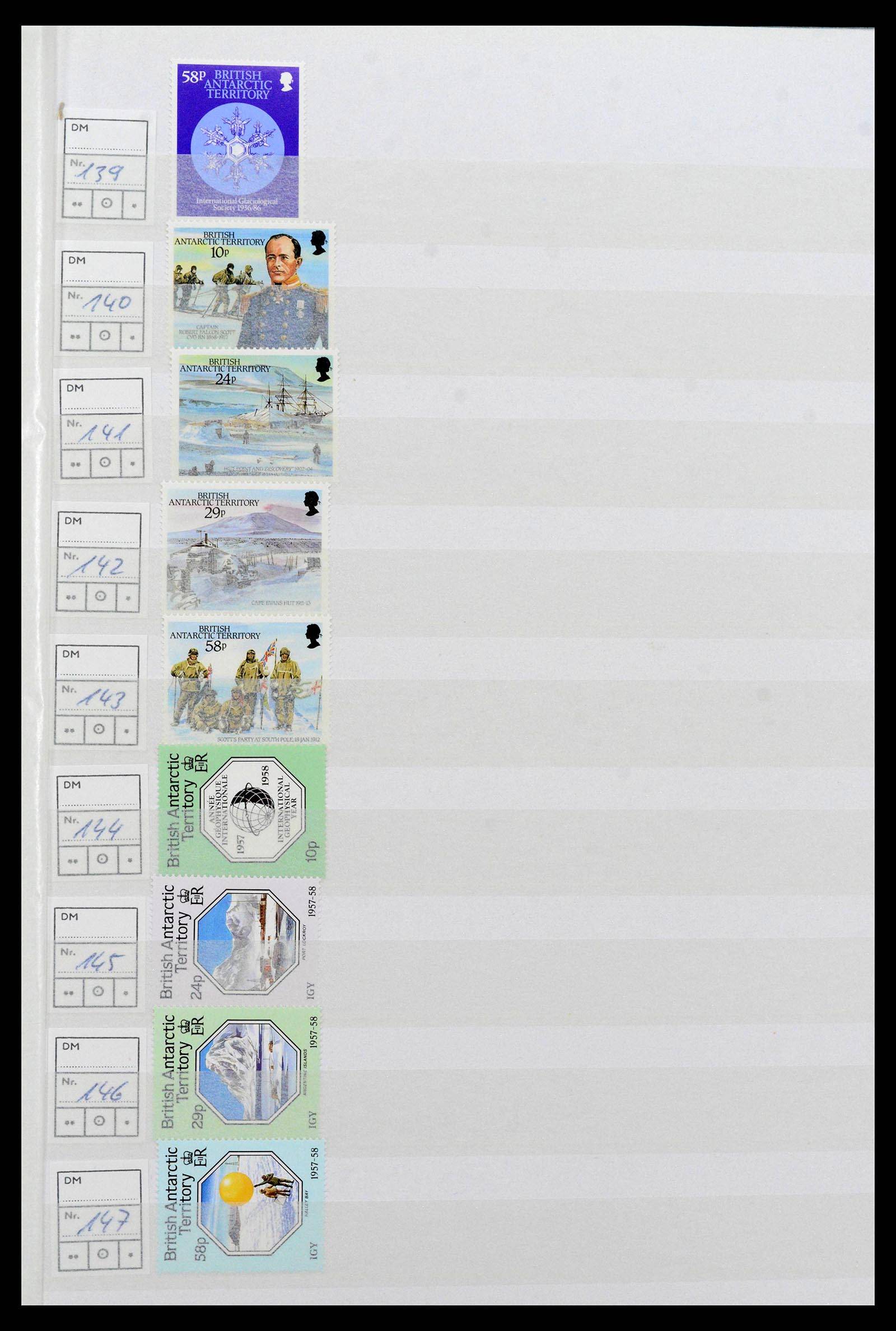 38999 0042 - Stamp collection 38999 French and British Antarctica 1956-2003.