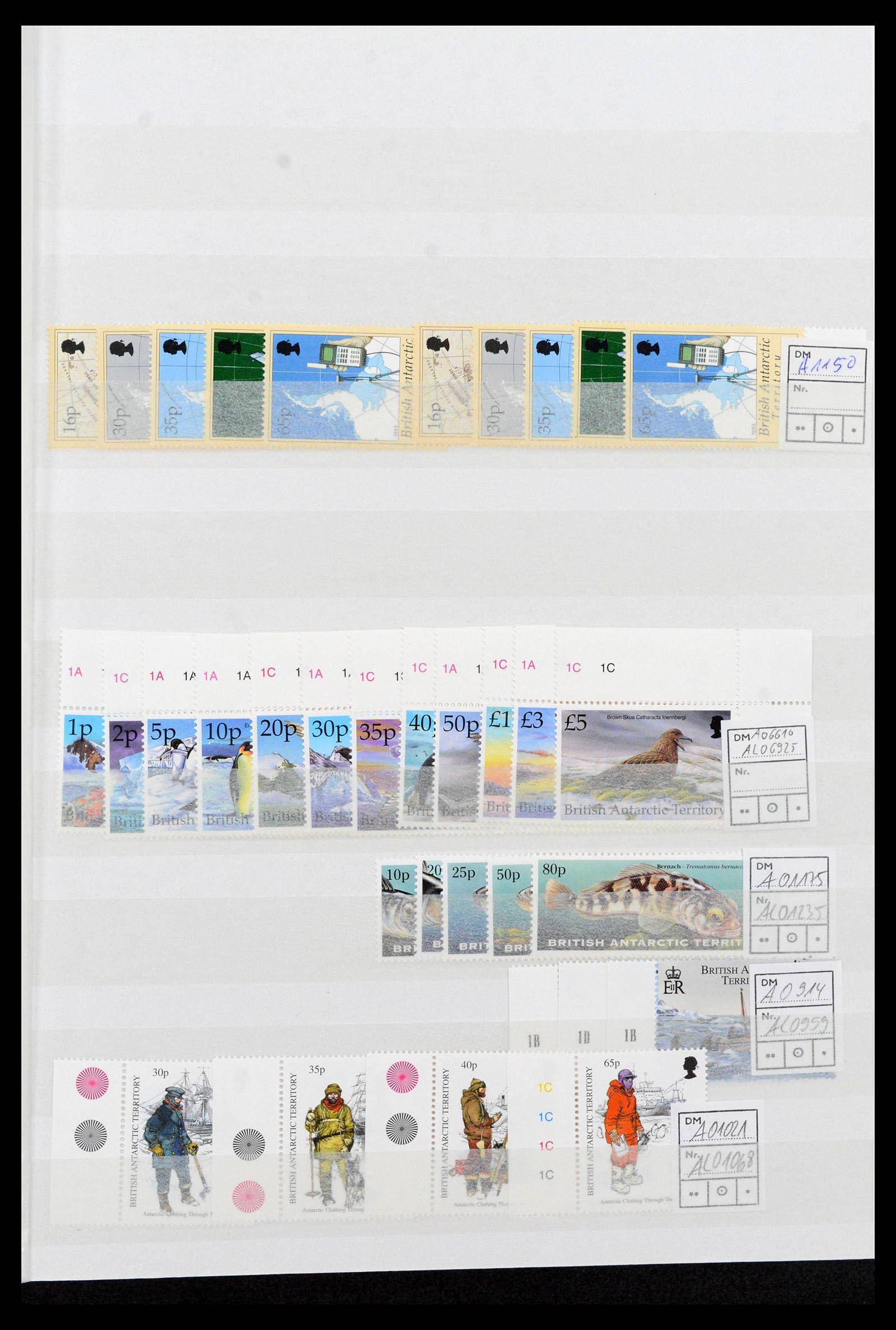 38999 0050 - Stamp collection 38999 French and British Antarctica 1956-2003.